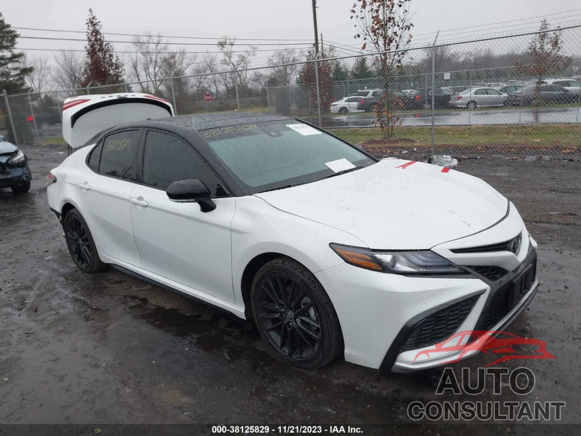 TOYOTA CAMRY 2023 - 4T1K61AK4PU184144