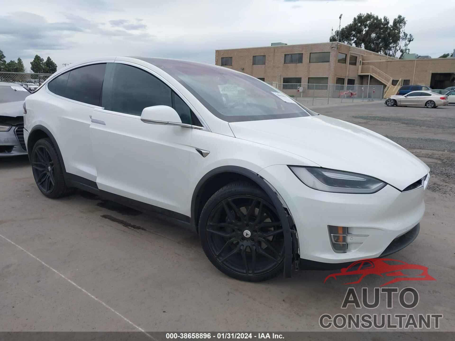 TESLA MODEL X 2017 - 5YJXCAE24HF066098