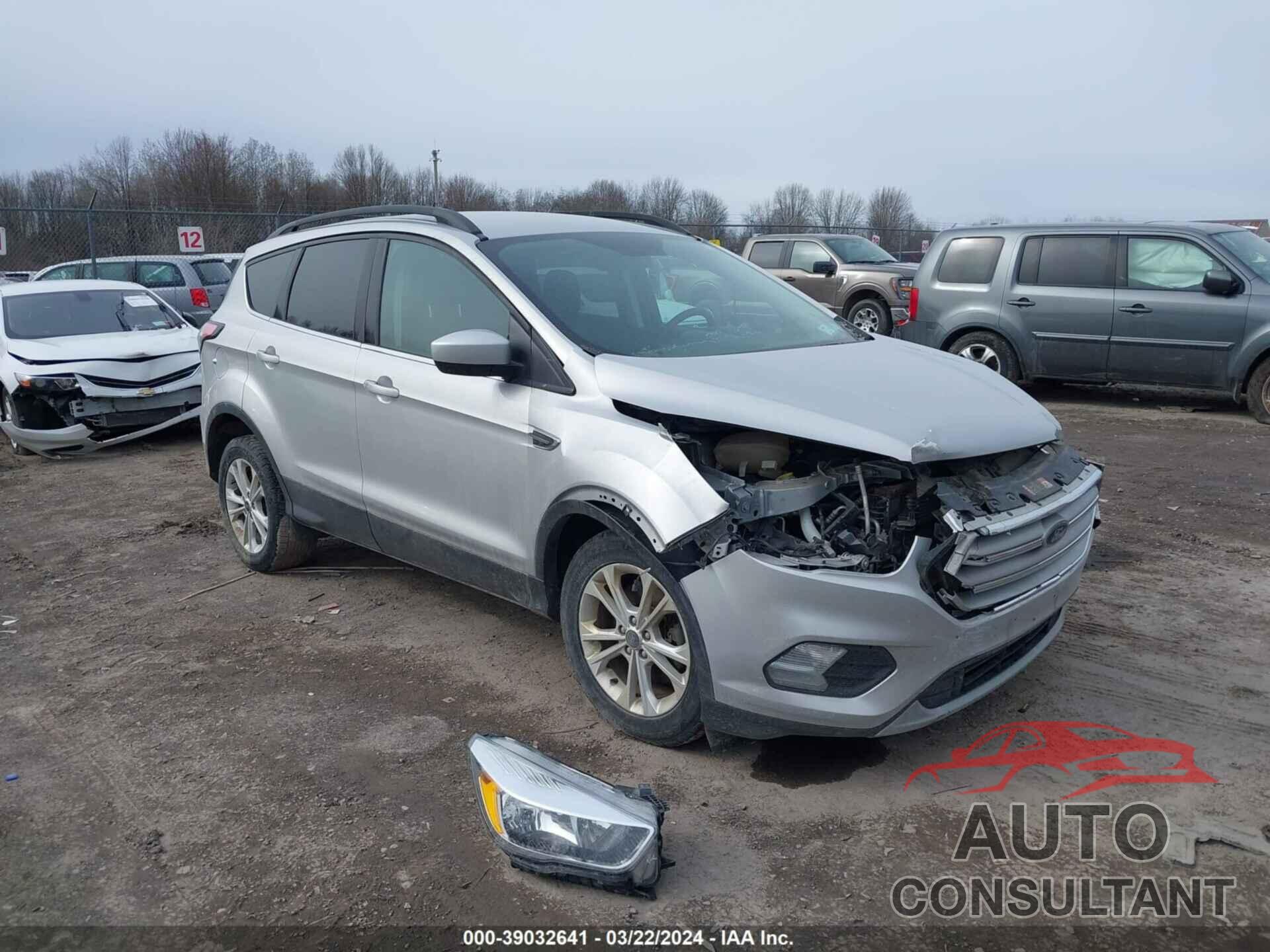 FORD ESCAPE 2018 - 1FMCU9GD1JUD53559