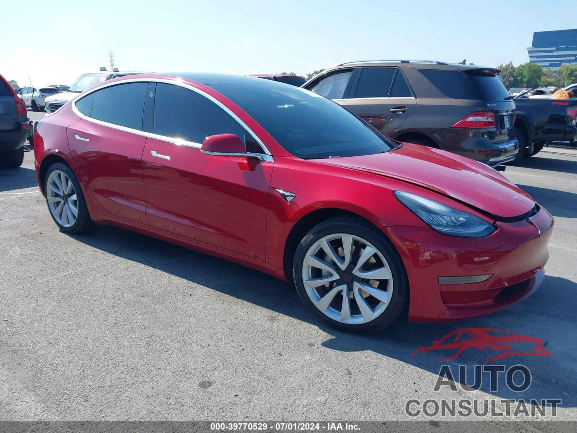 TESLA MODEL 3 2019 - 5YJ3E1EA5KF527798