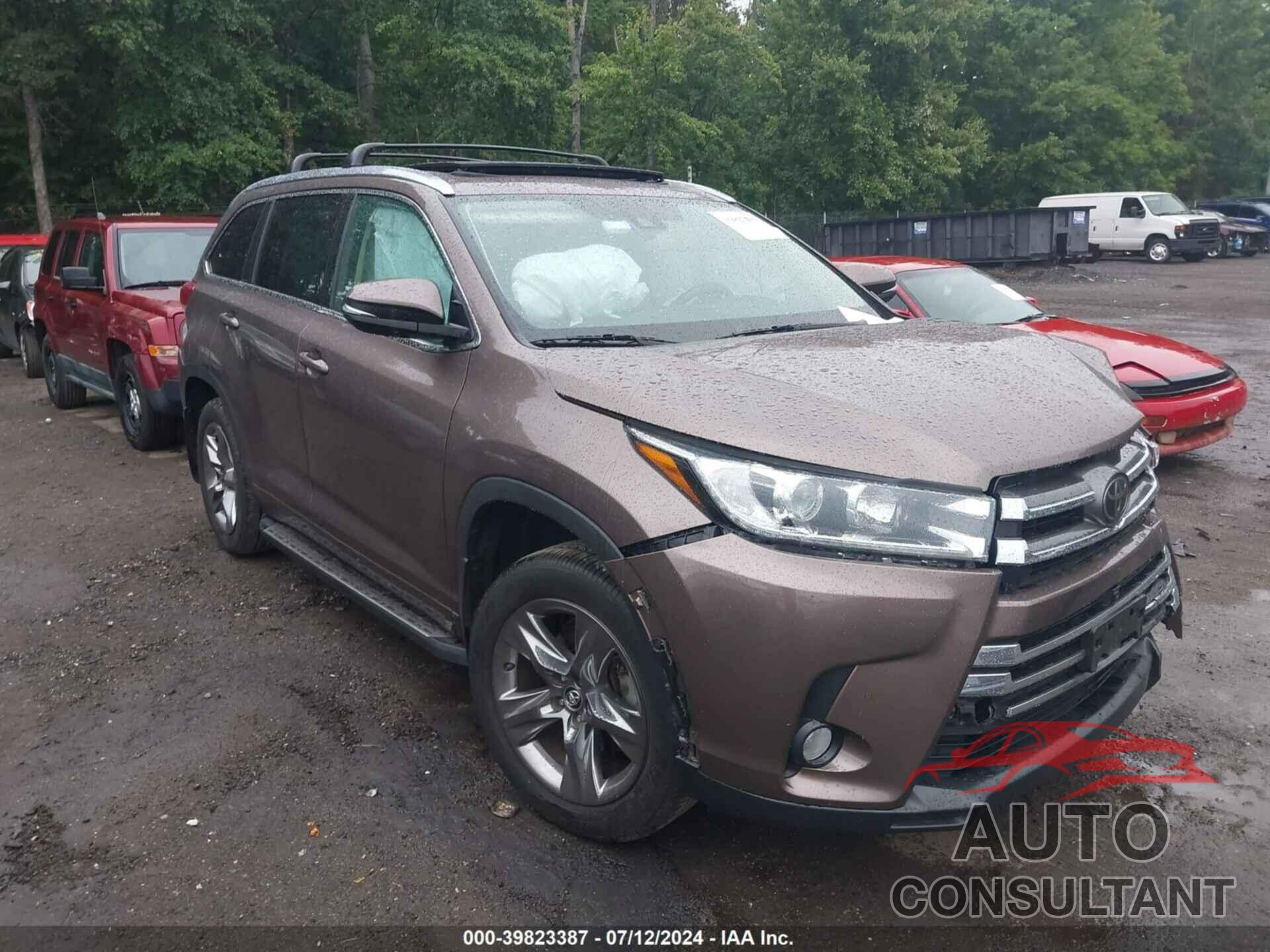 TOYOTA HIGHLANDER 2018 - 5TDDZRFH6JS890432