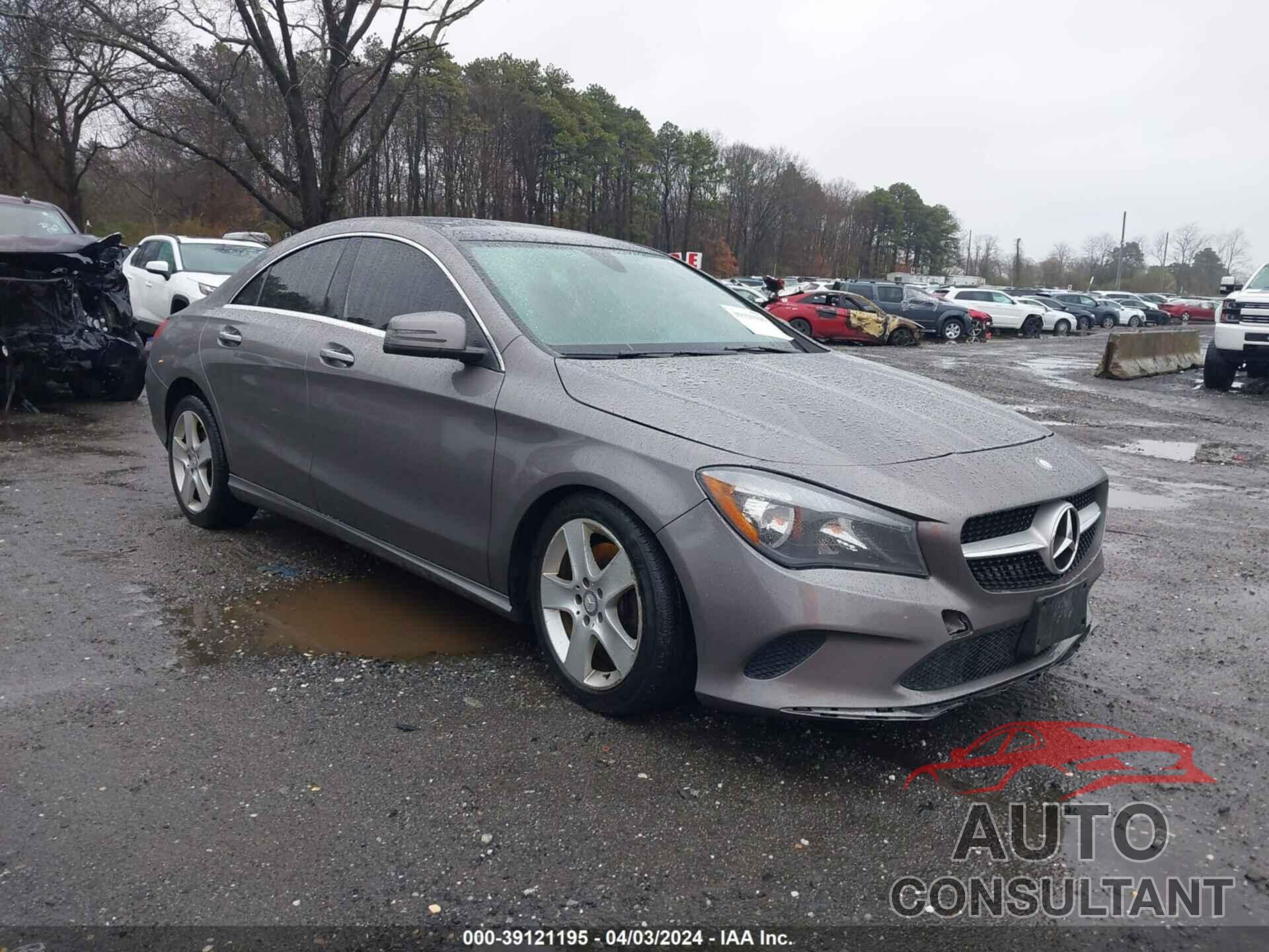 MERCEDES-BENZ CLA 250 2017 - WDDSJ4GB1HN437658