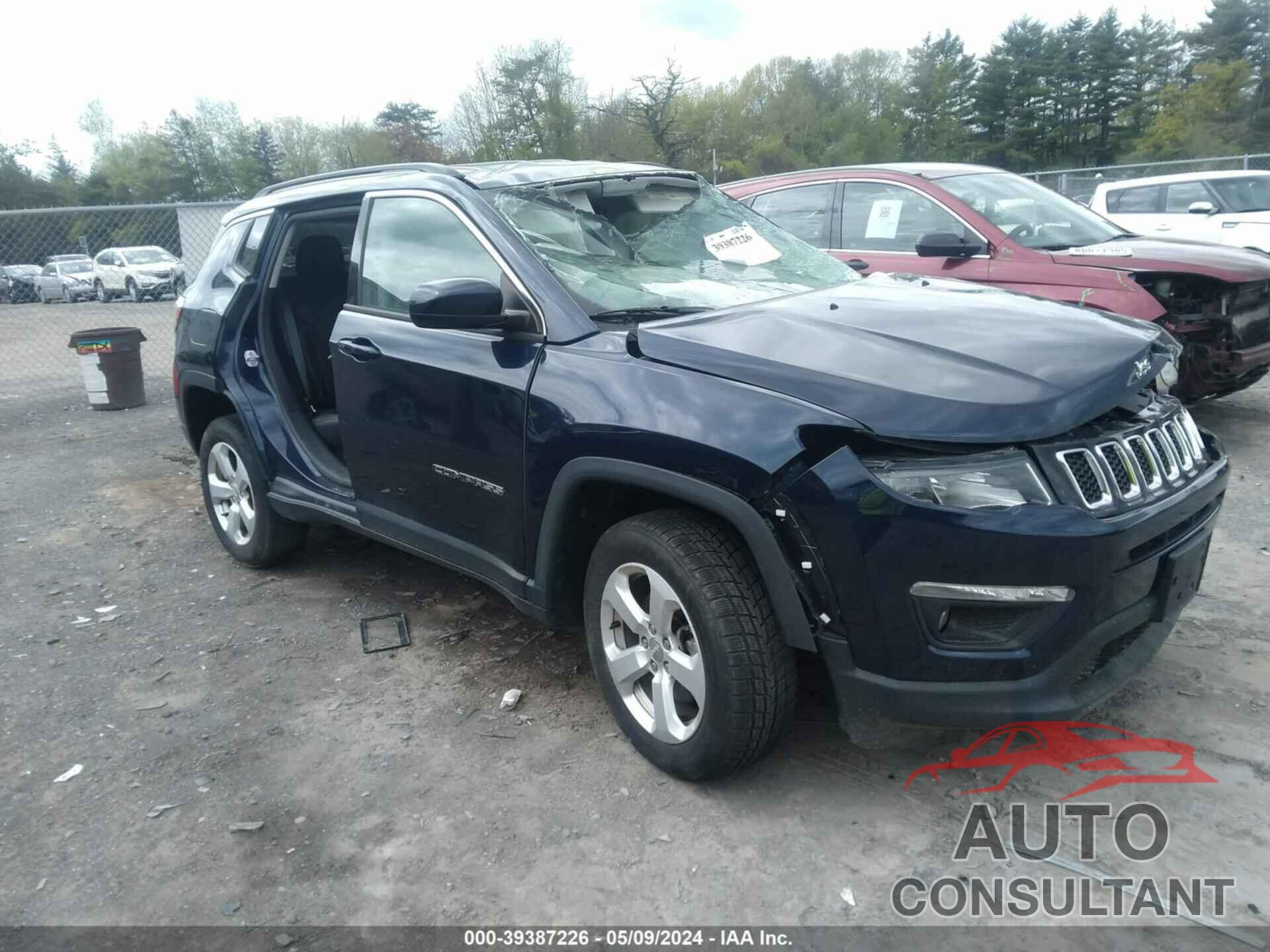 JEEP COMPASS 2018 - 3C4NJDBB2JT239532