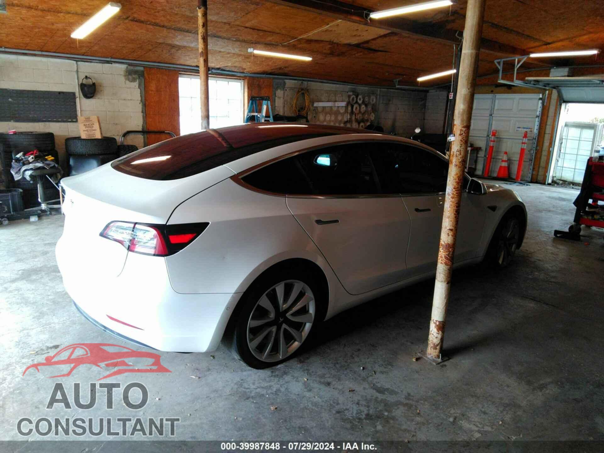 TESLA MODEL 3 2017 - 5YJ3E1EA7HF003125