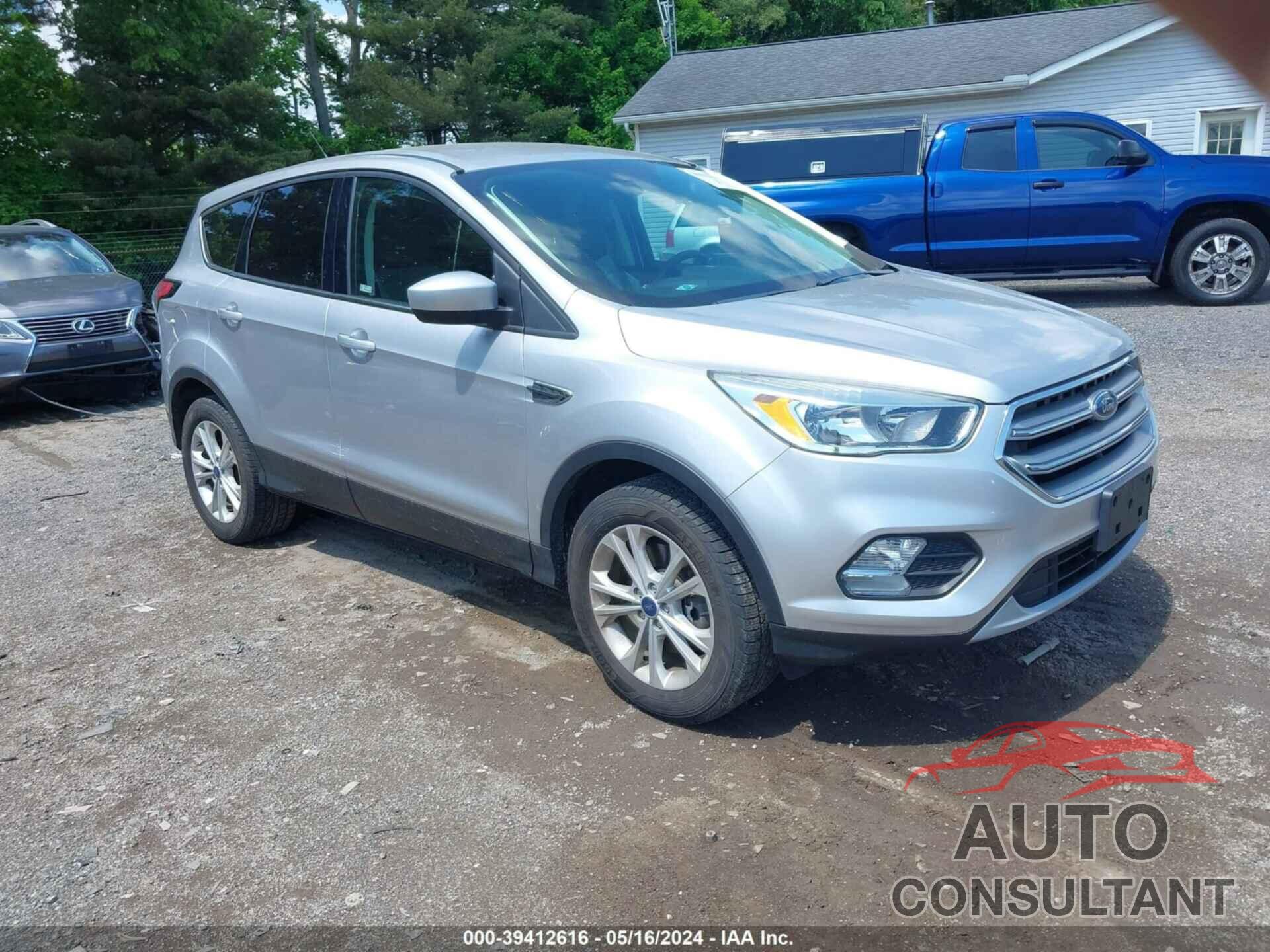 FORD ESCAPE 2017 - 1FMCU9GDXHUC75034