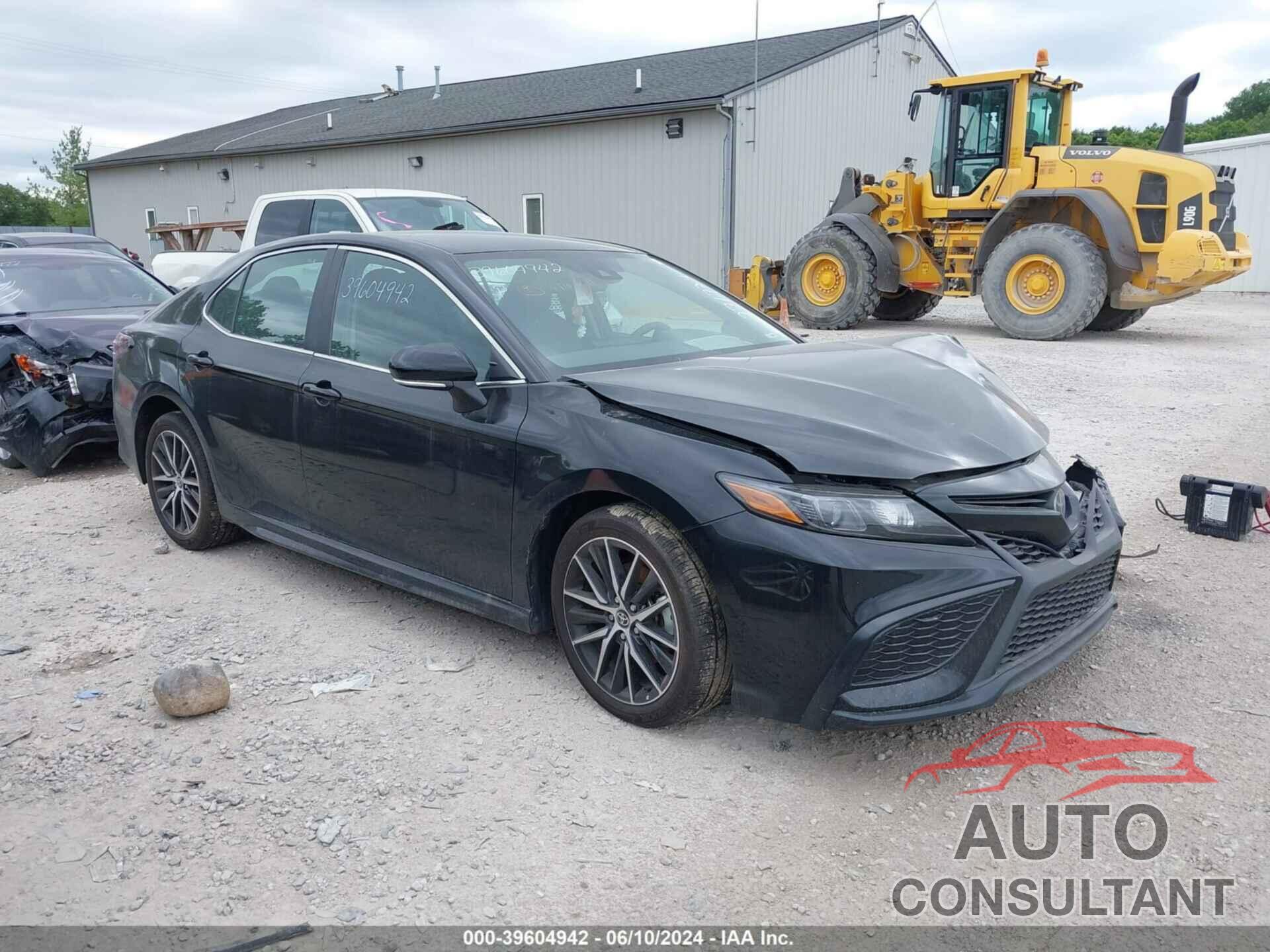 TOYOTA CAMRY 2023 - 4T1G11AK4PU771724