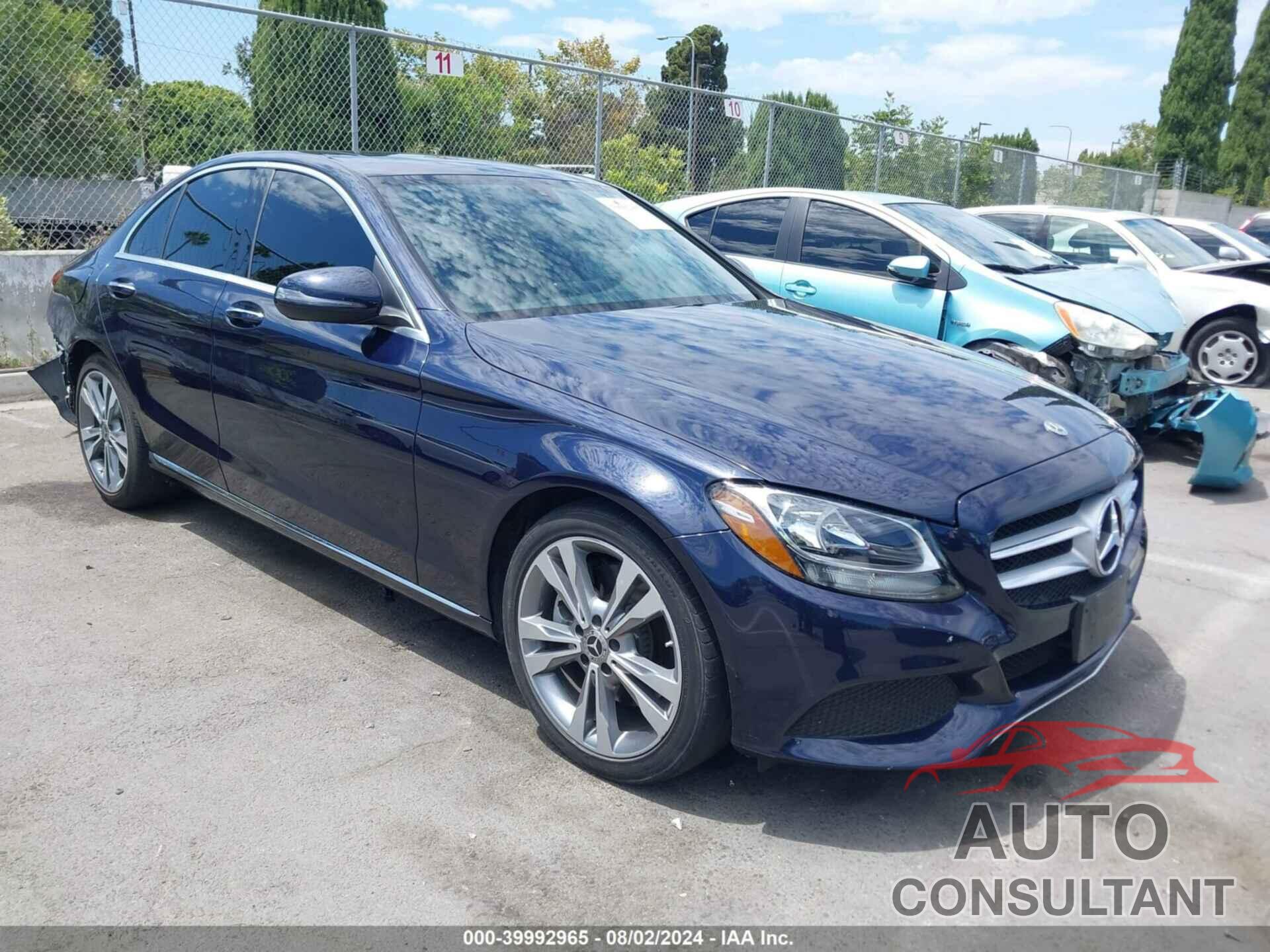 MERCEDES-BENZ C 300 2018 - 55SWF4JB6JU266365