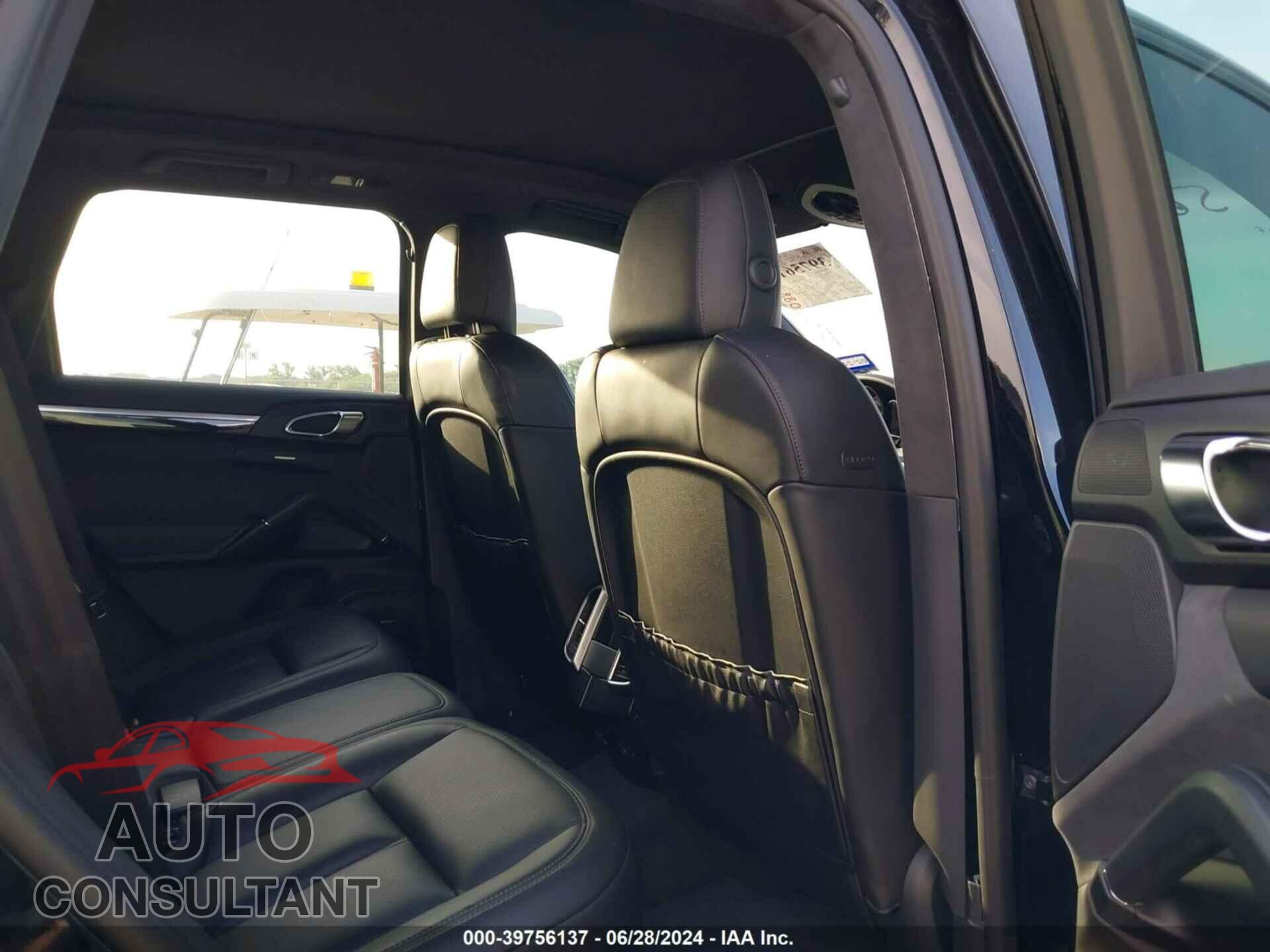 PORSCHE CAYENNE 2016 - WP1AD2A26GLA75751