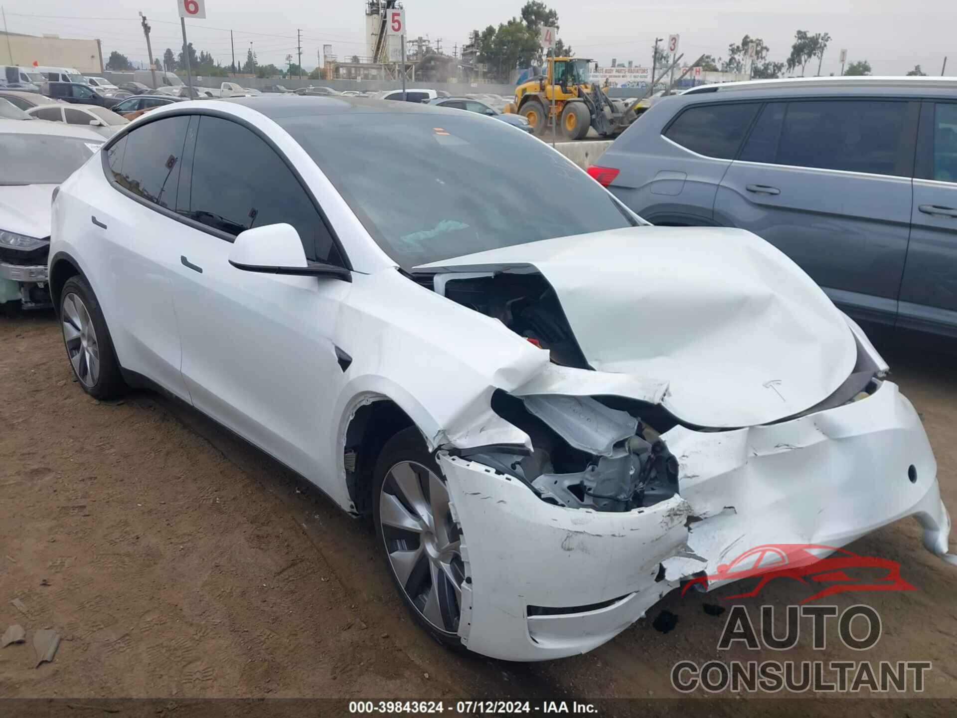 TESLA MODEL Y 2023 - 7SAYGDEE7PF607182