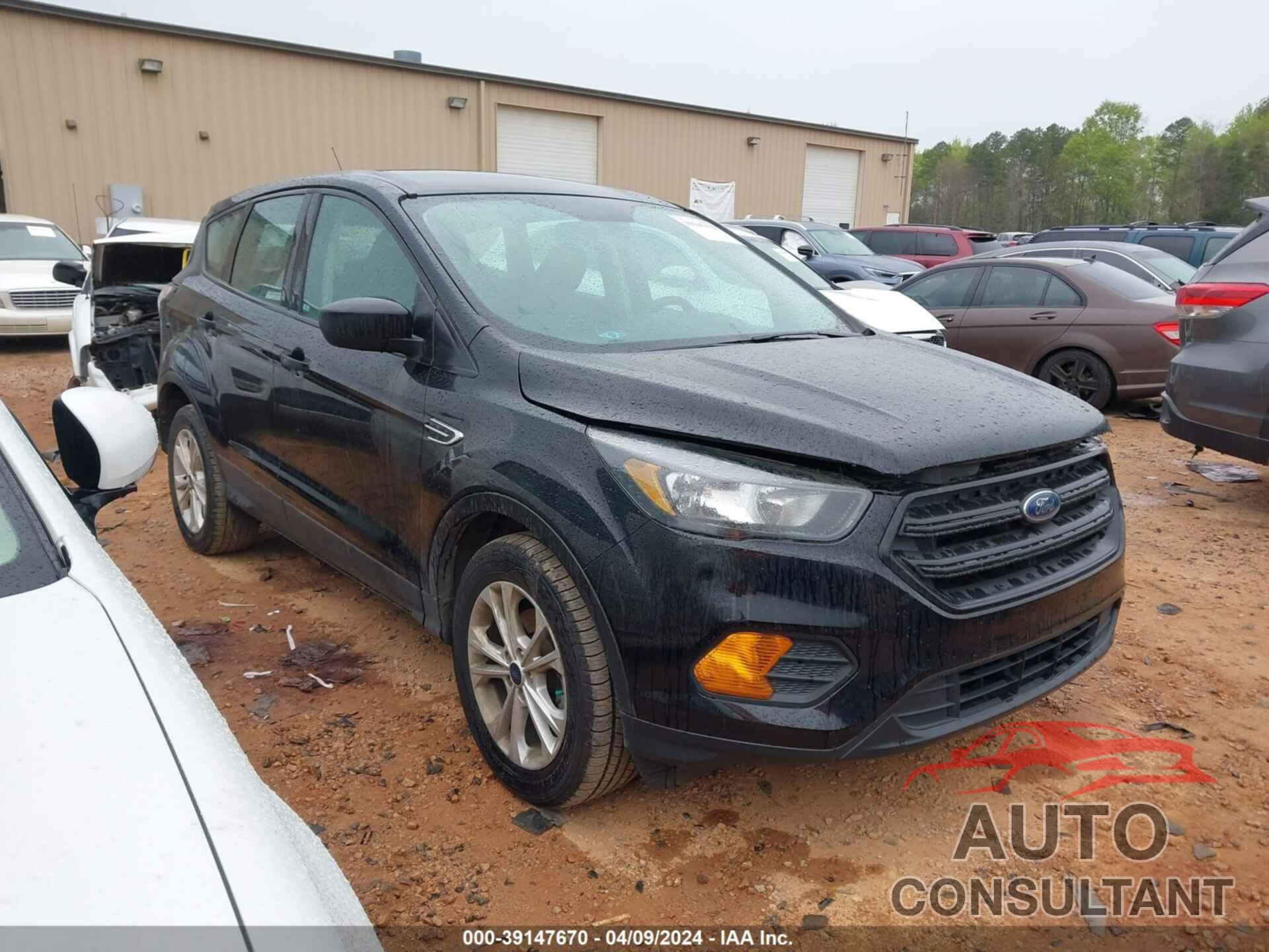 FORD ESCAPE 2018 - 1FMCU0F76JUB03418