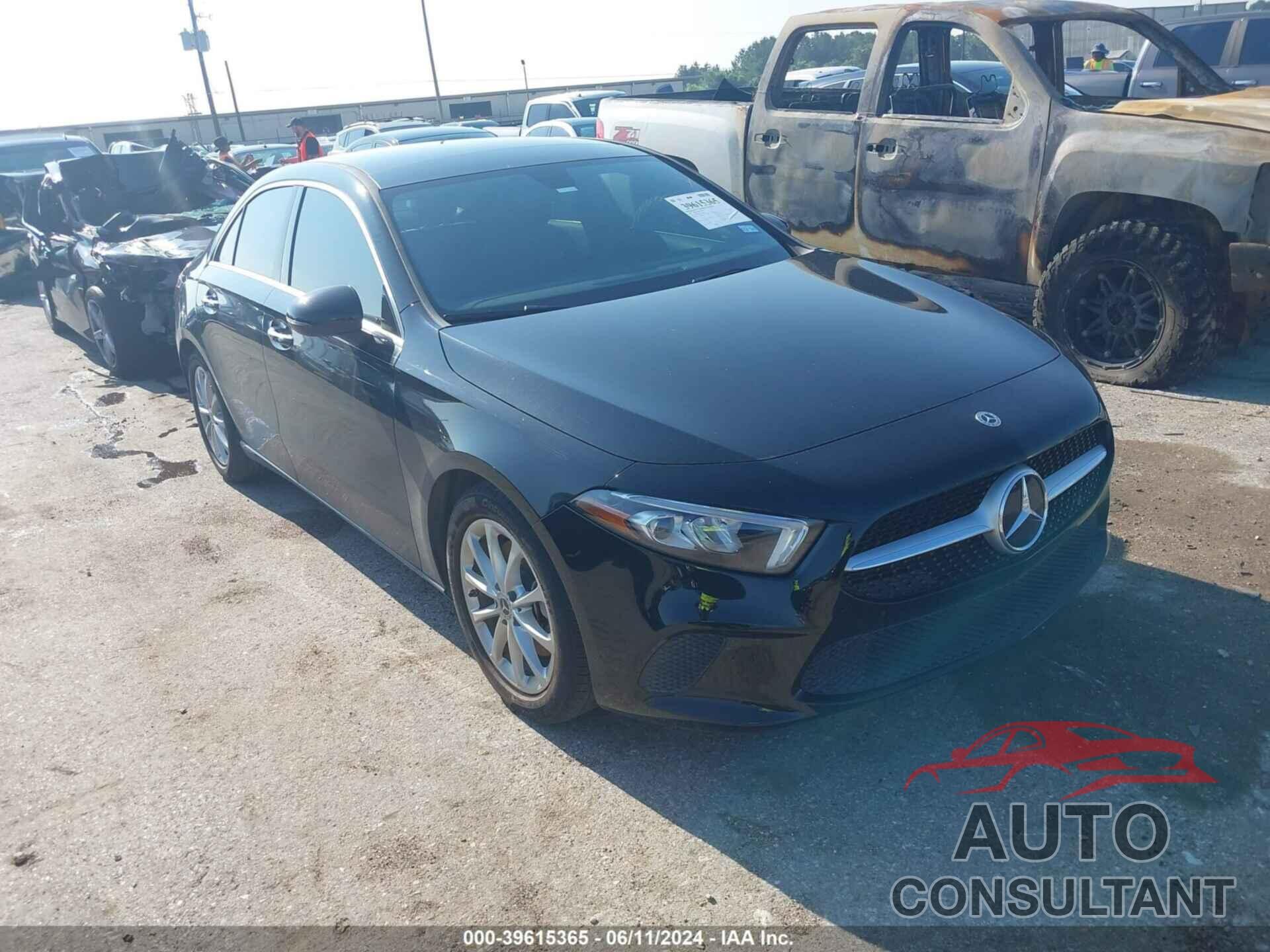 MERCEDES-BENZ A 220 2021 - W1K3G4EB3MJ283154