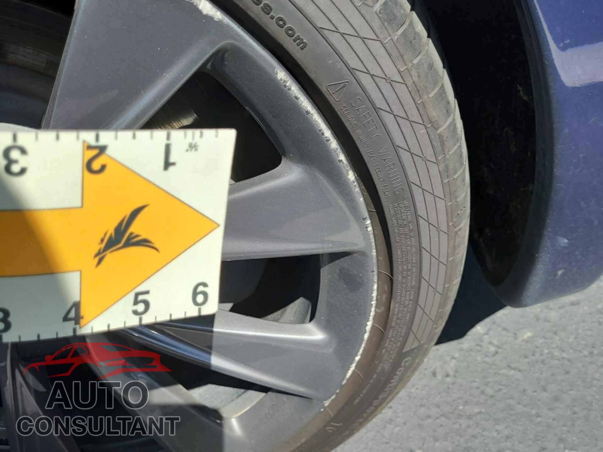 TESLA MODEL S 2021 - 5YJSA1E24MF423662