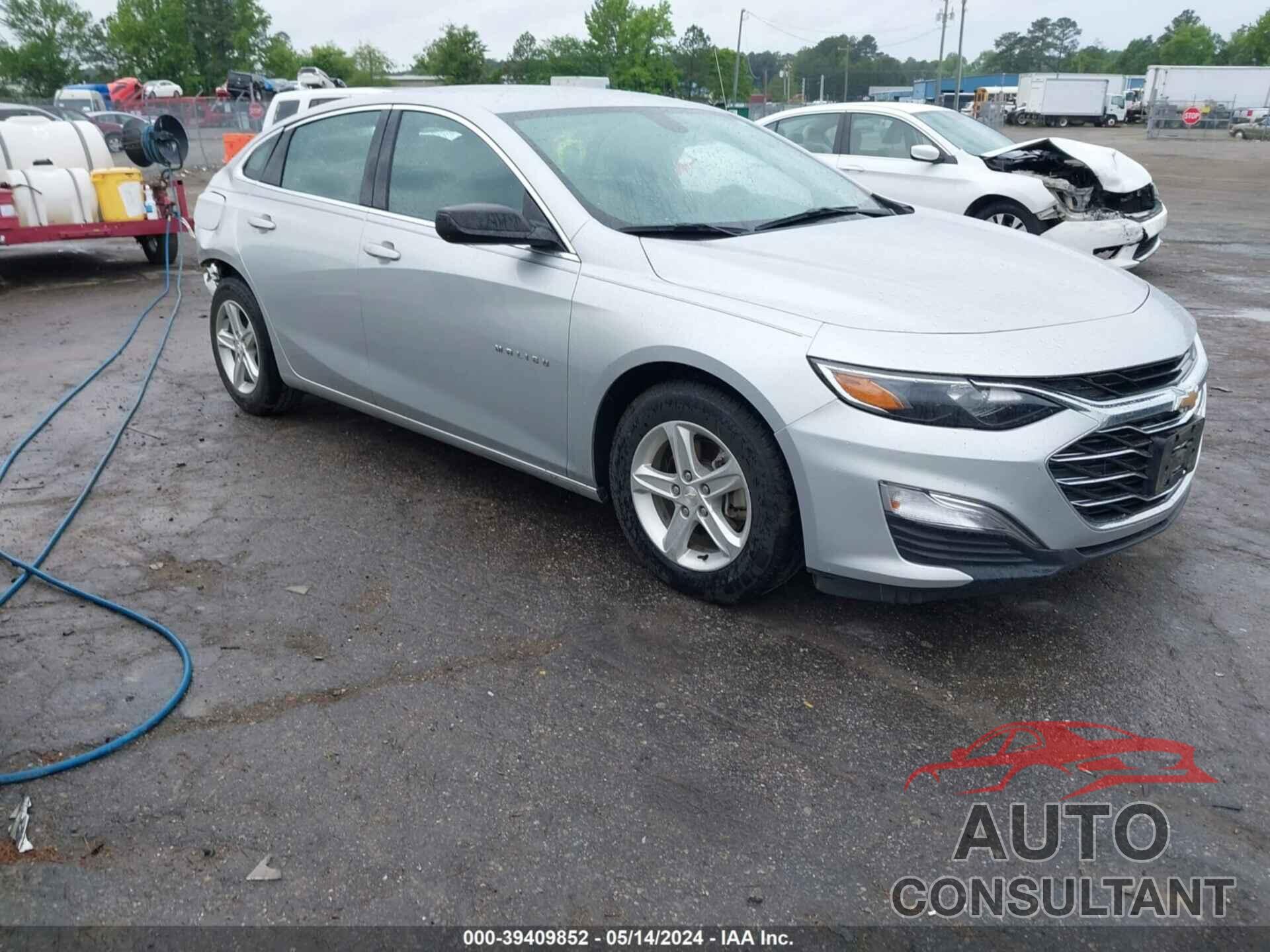 CHEVROLET MALIBU 2020 - 1G1ZB5ST1LF021925