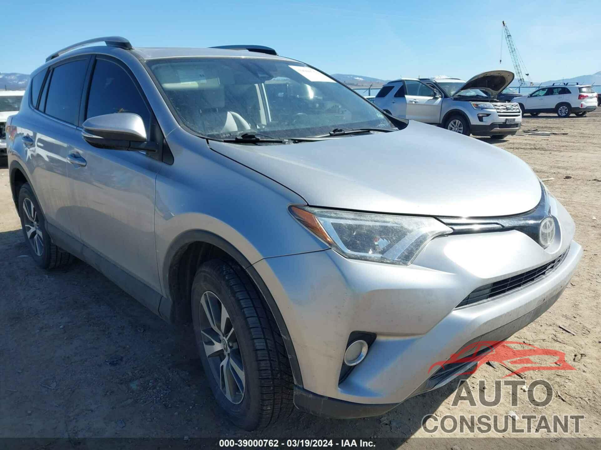 TOYOTA RAV4 2018 - 2T3RFREV0JW698105