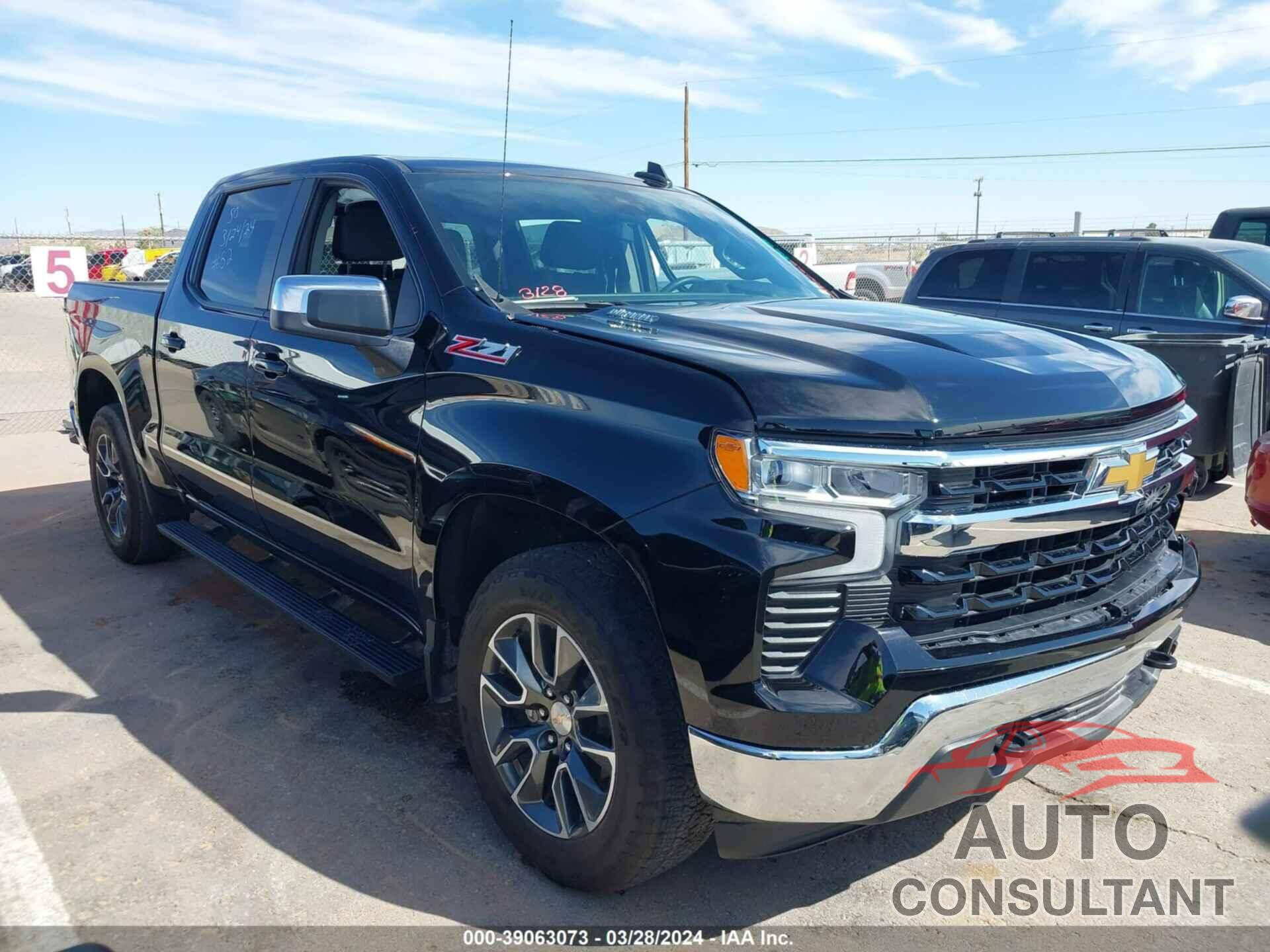 CHEVROLET SILVERADO 1500 2023 - 1GCUDDE8XPZ183926