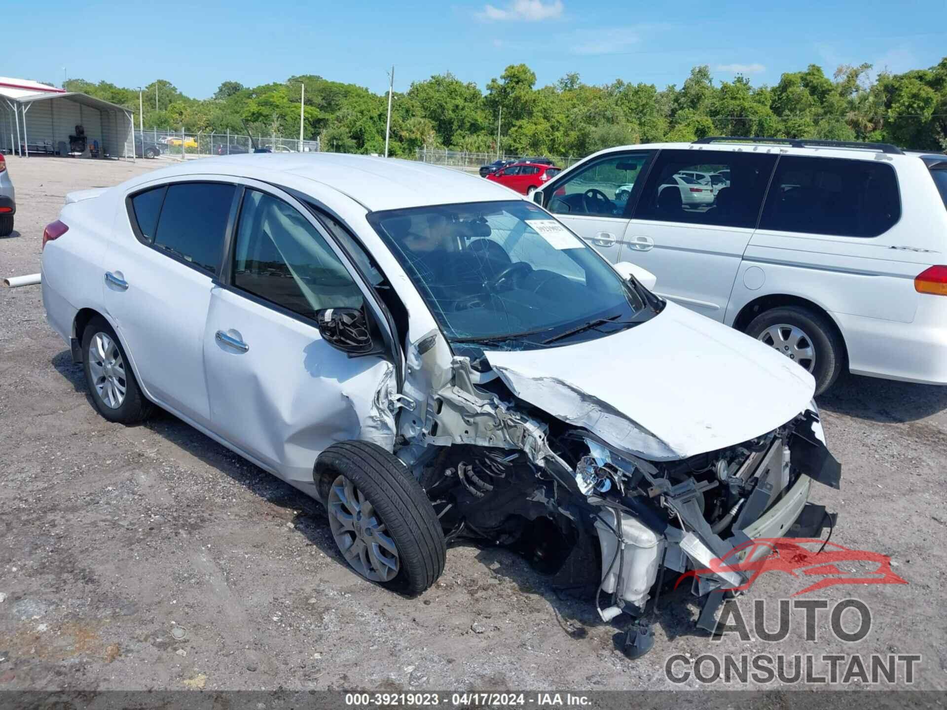 NISSAN VERSA 2017 - 3N1CN7AP1HL908512