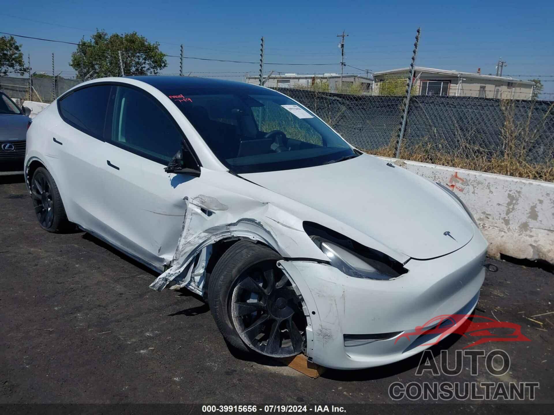 TESLA MODEL Y 2021 - 5YJYGDEE1MF160910