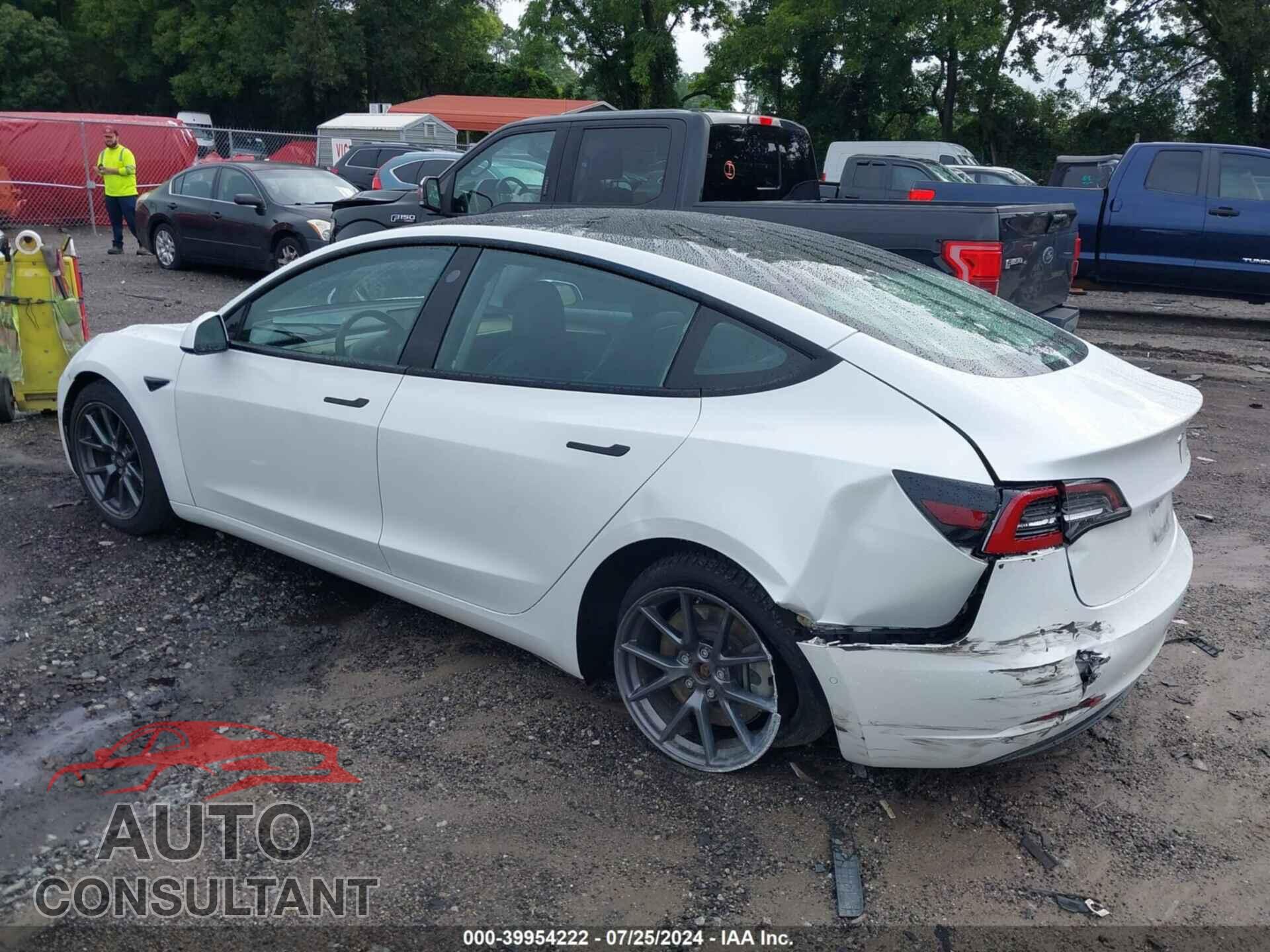 TESLA MODEL 3 2021 - 5YJ3E1EA0MF086889