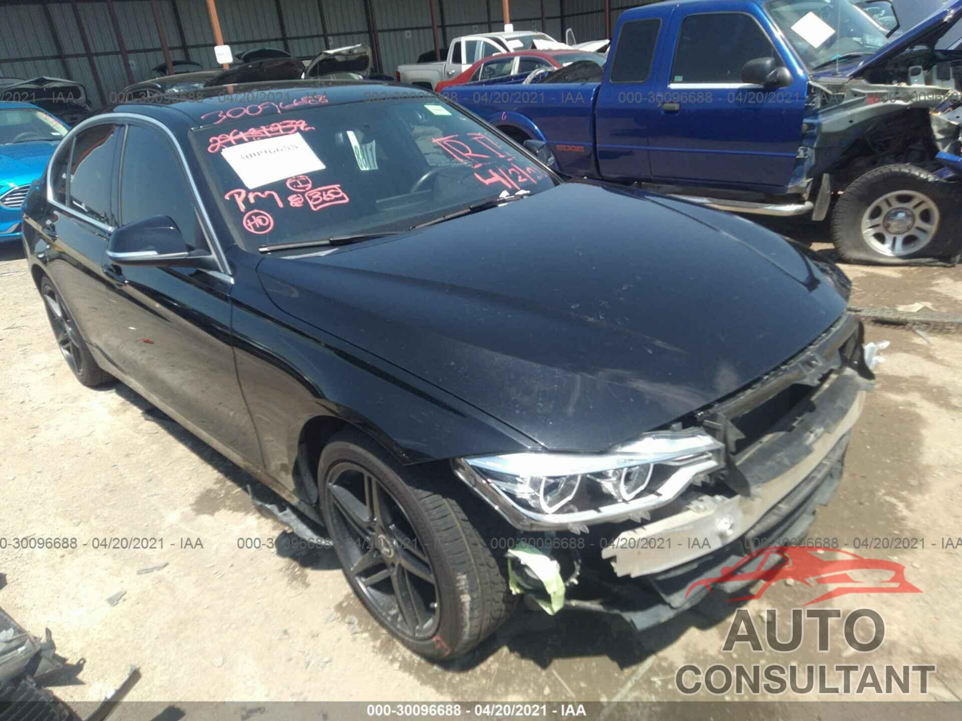 BMW 3 SERIES 2017 - WBA8B9G52HNU09339