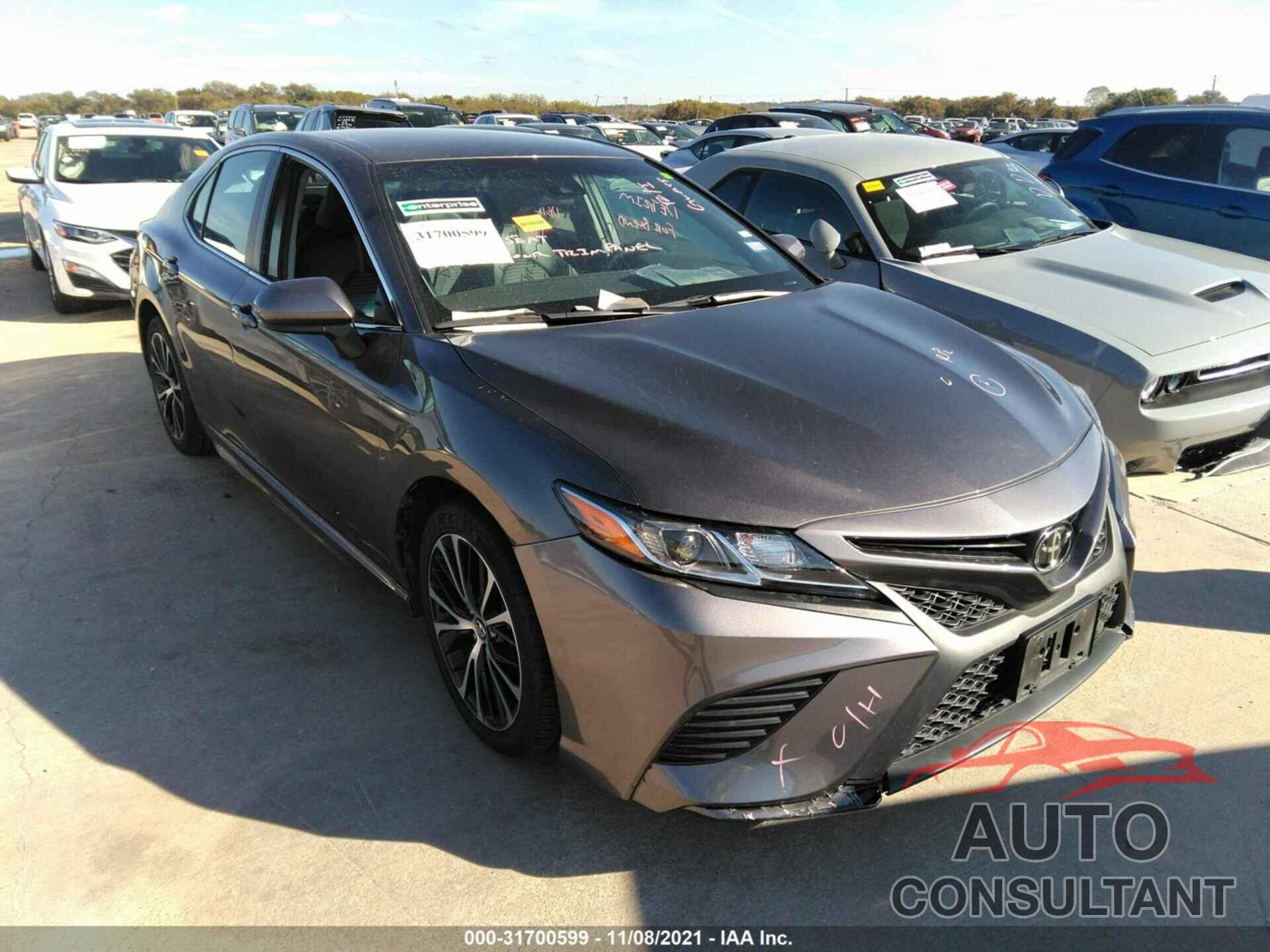 TOYOTA CAMRY 2020 - 4T1G11AK4LU940912