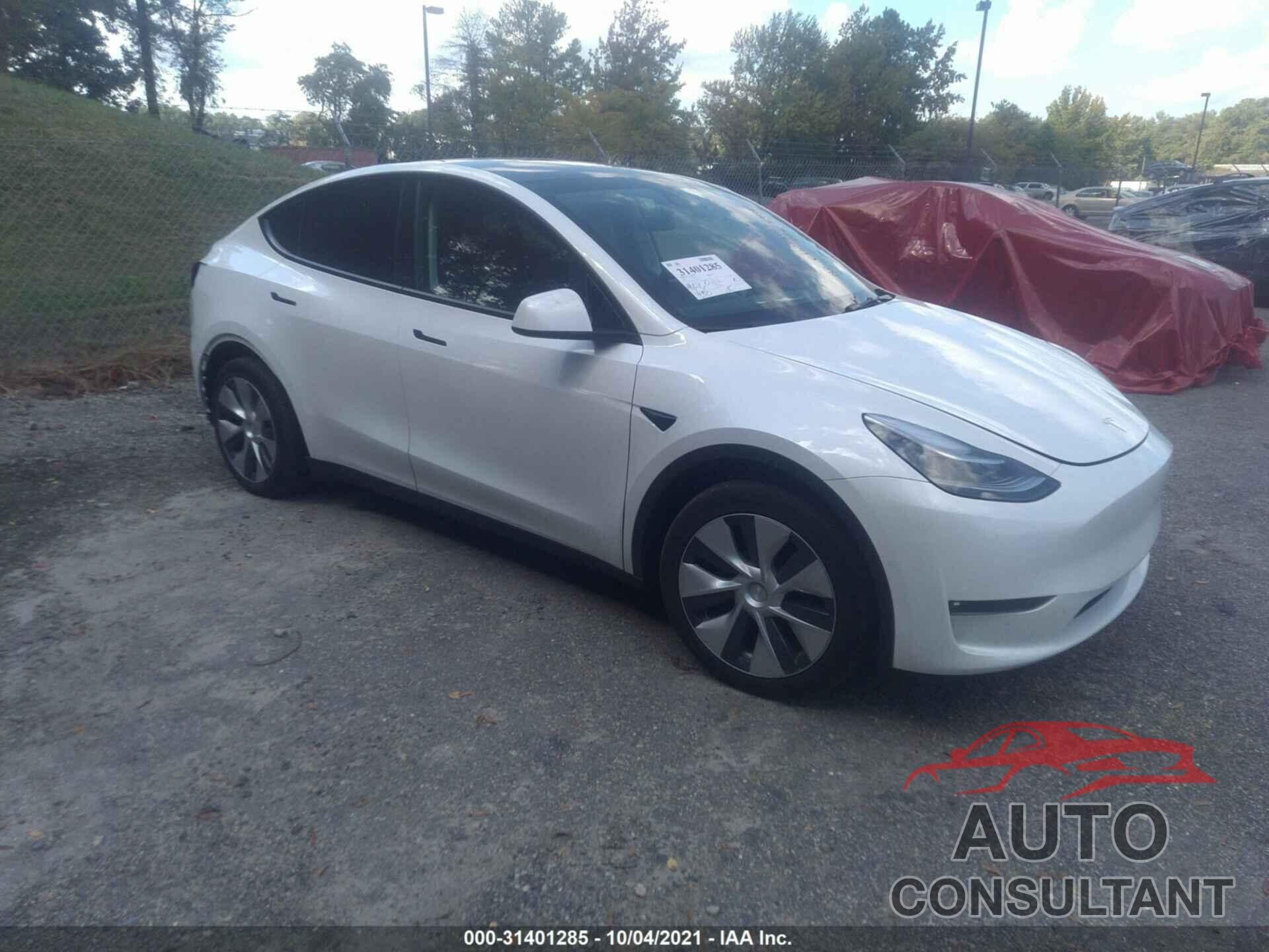 TESLA MODEL Y 2021 - 5YJYGDEE5MF204357