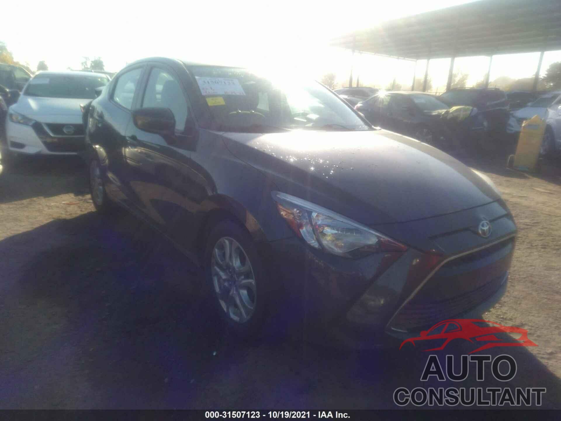 TOYOTA YARIS IA 2017 - 3MYDLBYV6HY177353