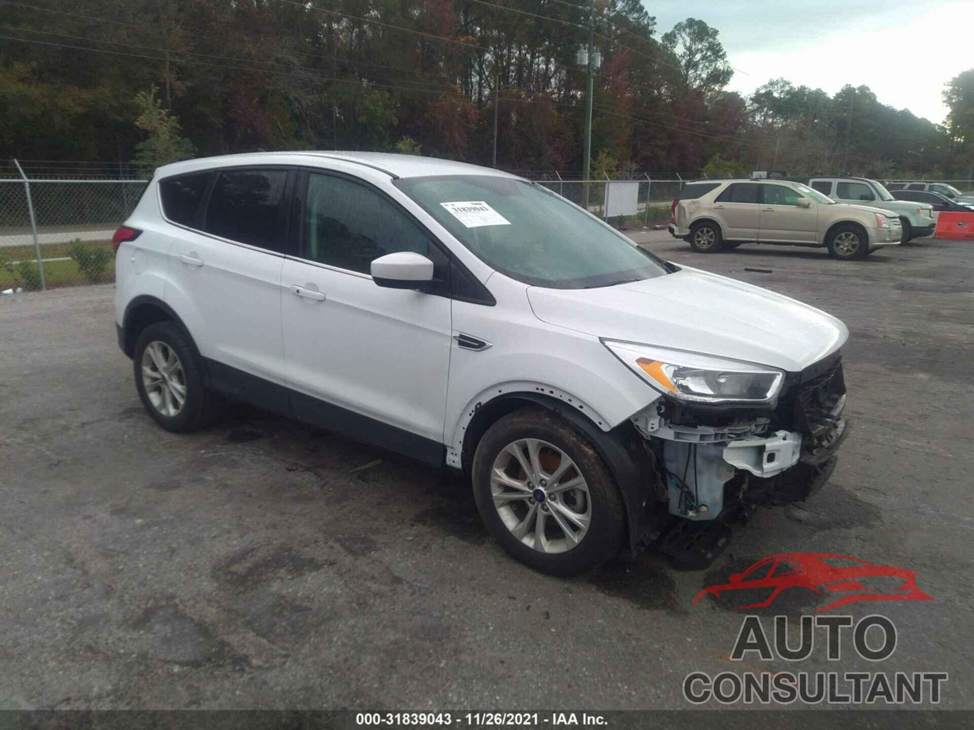 FORD ESCAPE 2019 - 1FMCU0GDXKUB21457