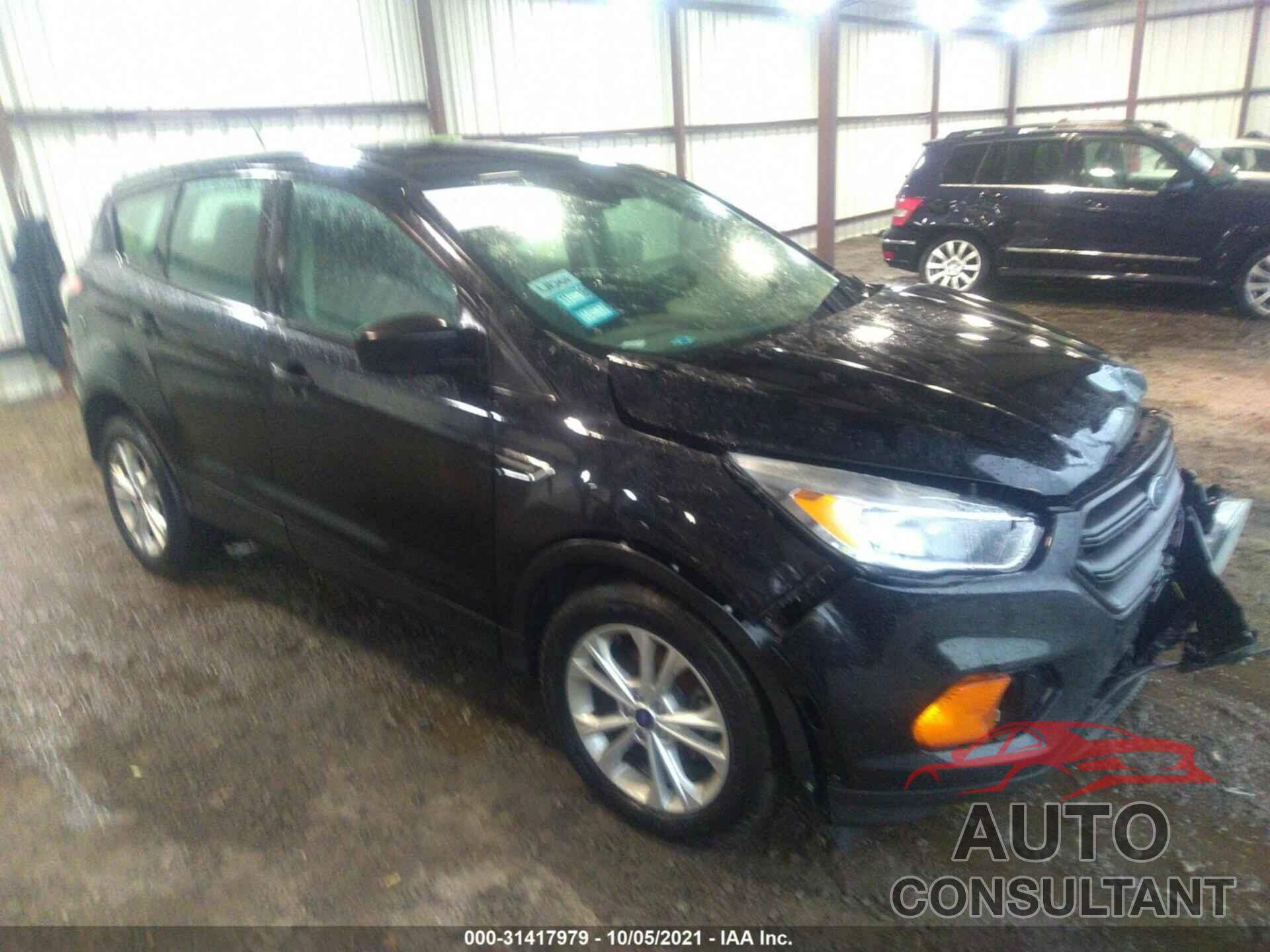 FORD ESCAPE 2017 - 1FMCU0F78HUD82199