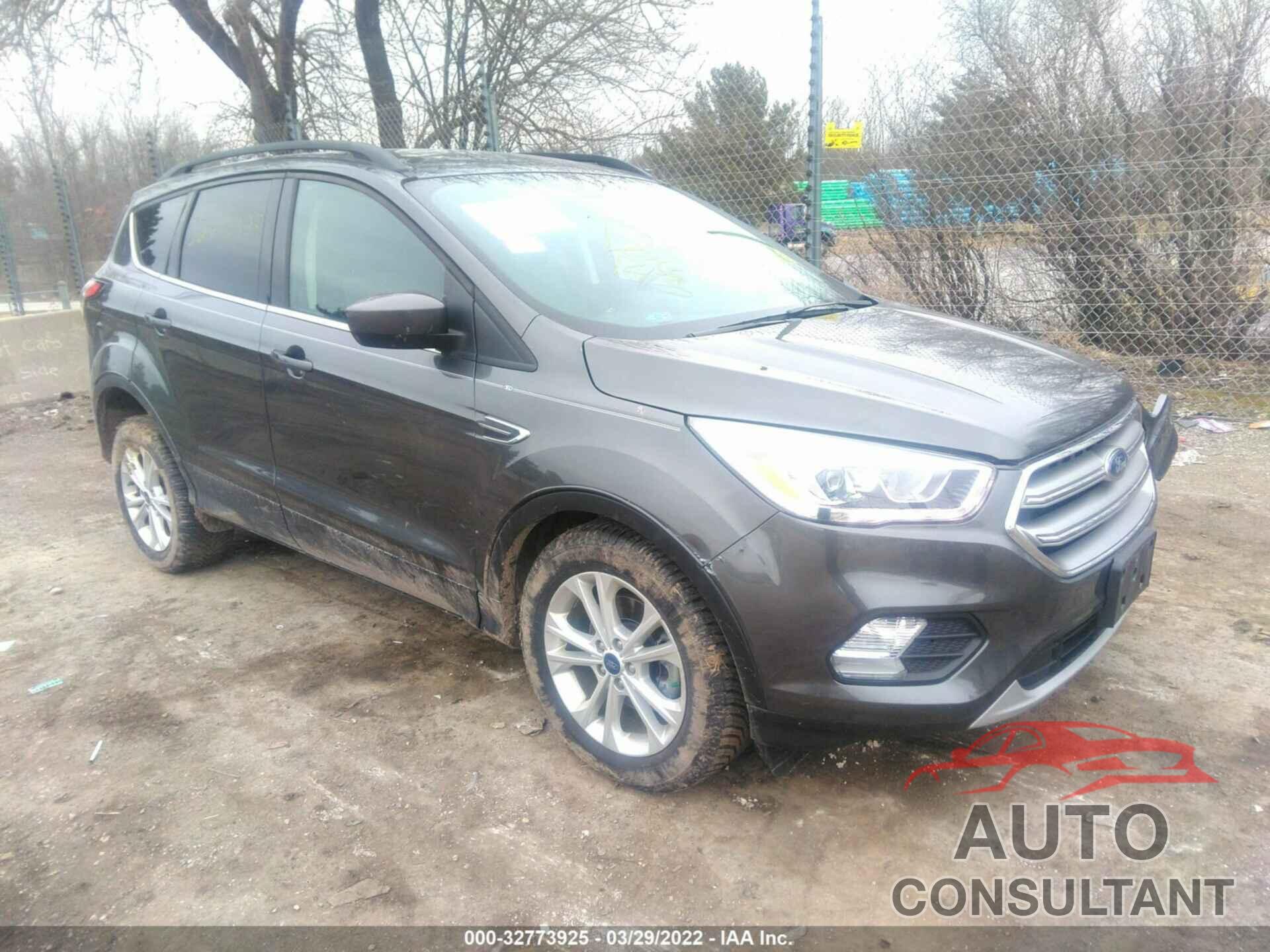 FORD ESCAPE 2017 - 1FMCU0GD1HUC93403