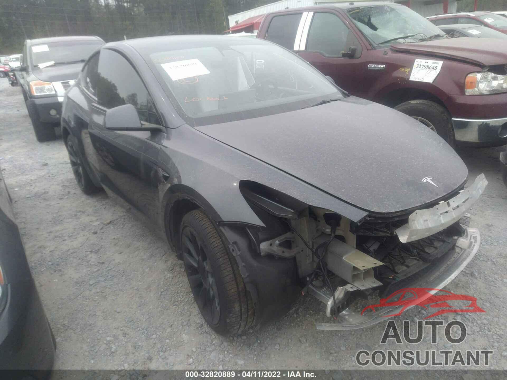 TESLA MODEL Y 2021 - 5YJYGDEE8MF228782