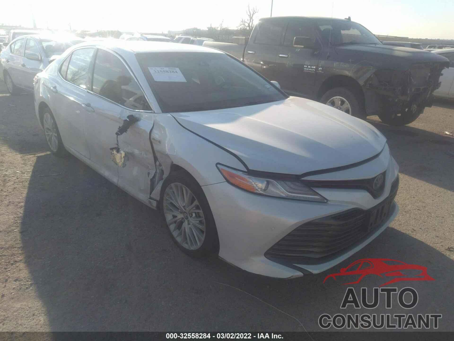 TOYOTA CAMRY 2018 - 4T1B21HKXJU002553