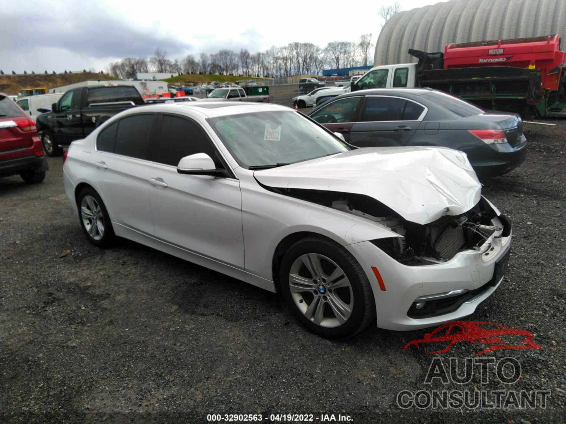 BMW 3 SERIES 2016 - WBA8E3G5XGNT79638