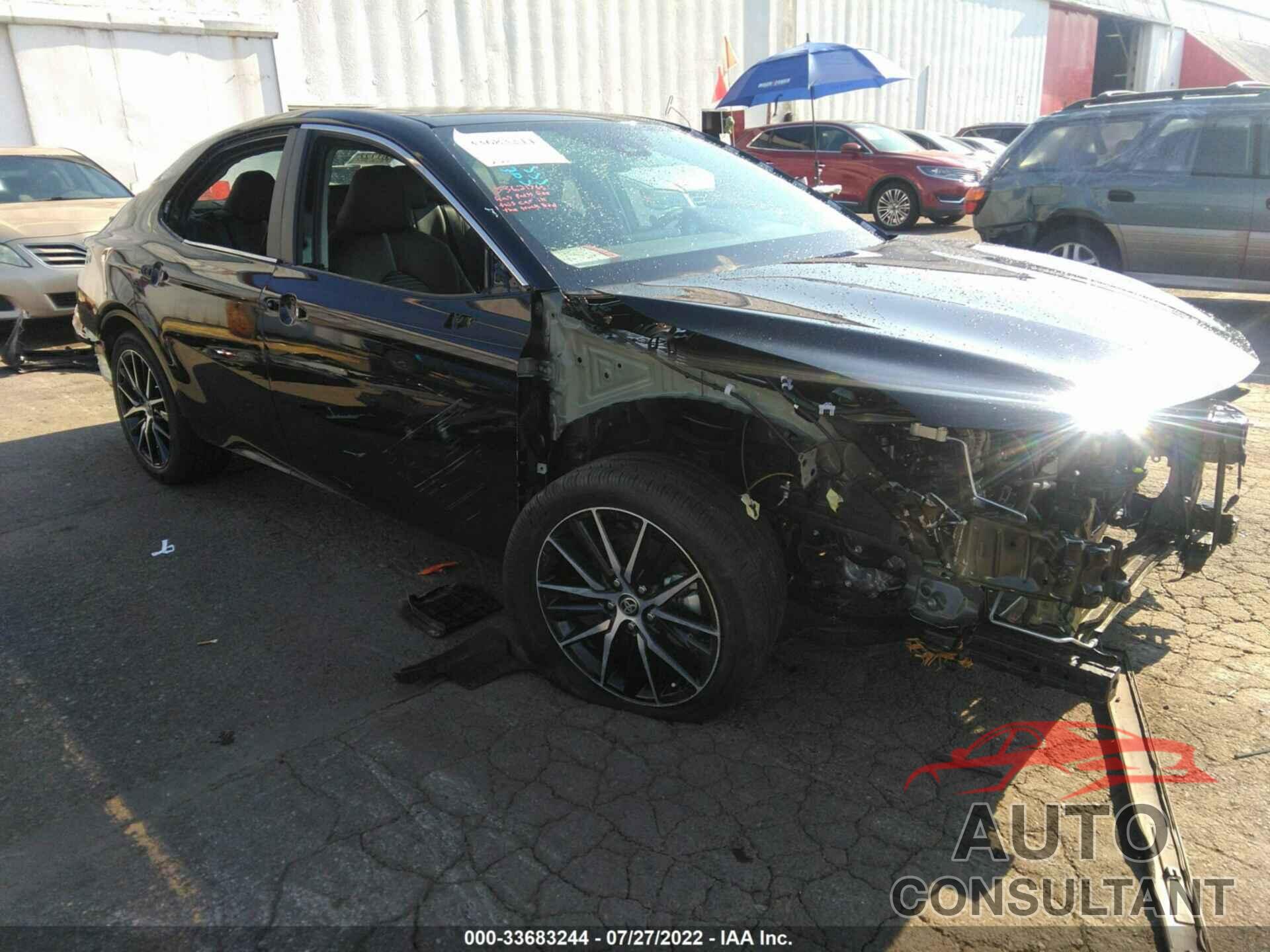 TOYOTA CAMRY 2022 - 4T1G11BK6NU064717