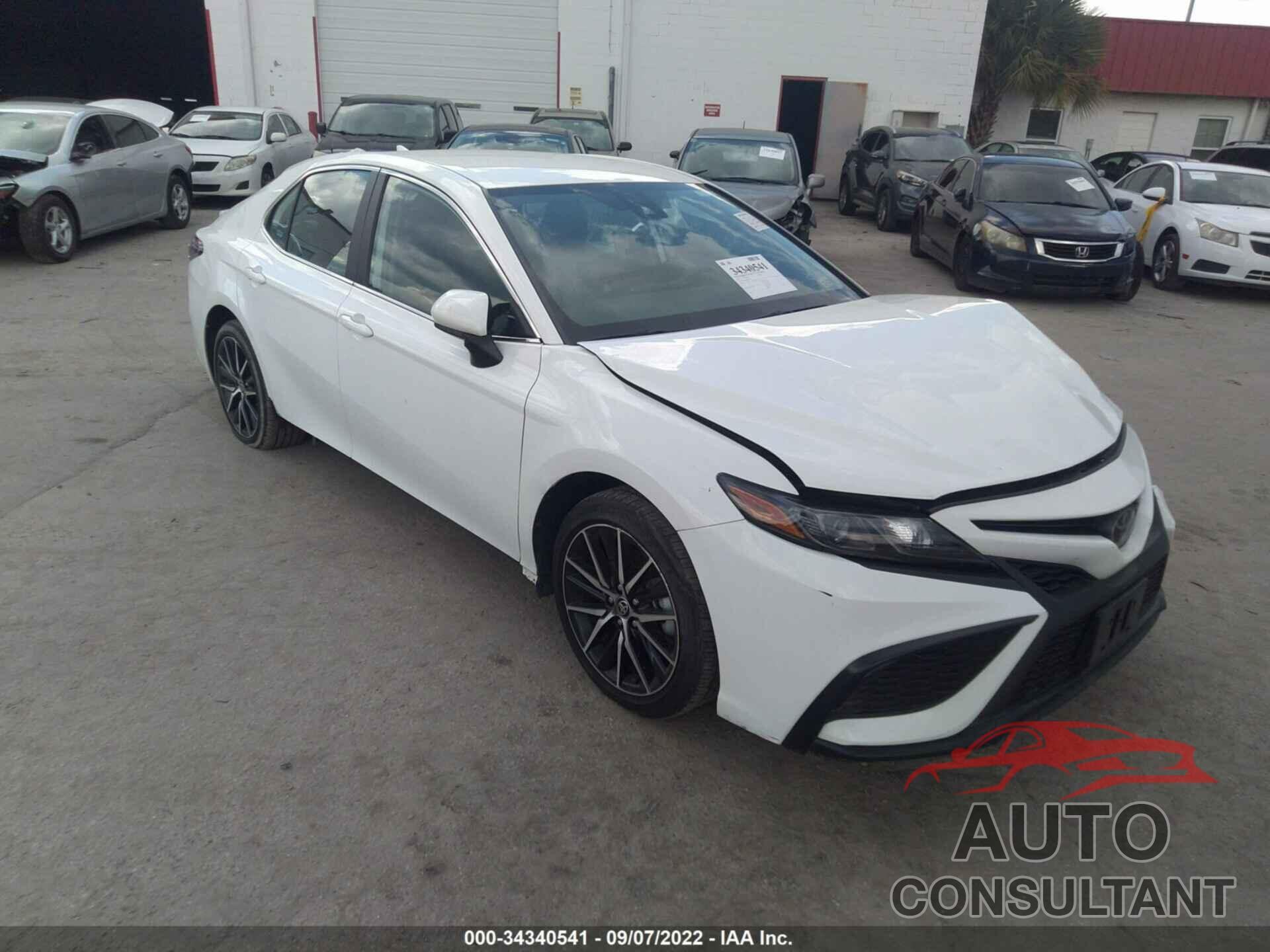 TOYOTA CAMRY 2021 - 4T1G11AK9MU456963
