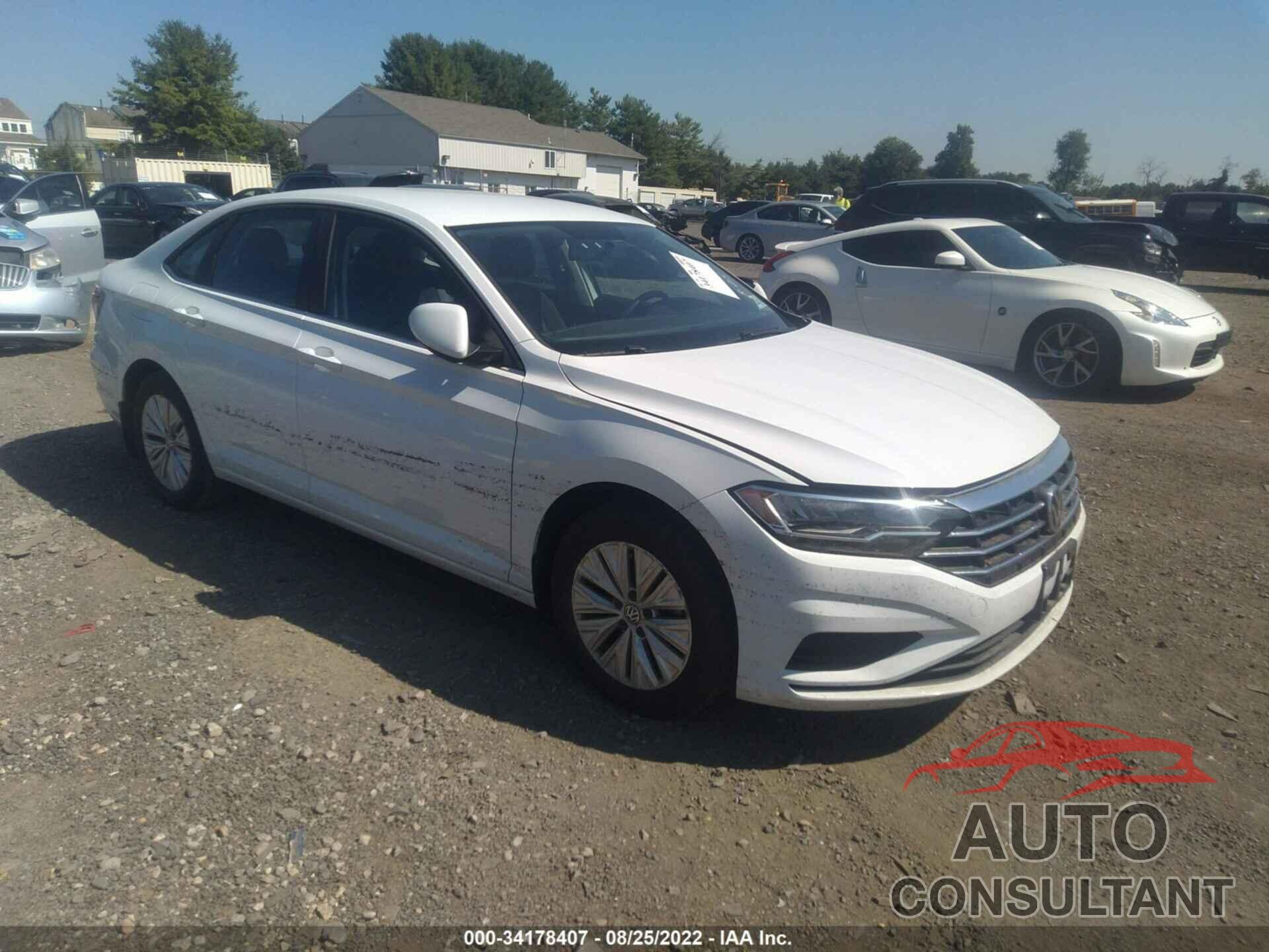 VOLKSWAGEN JETTA 2019 - 3VWC57BUXKM264069