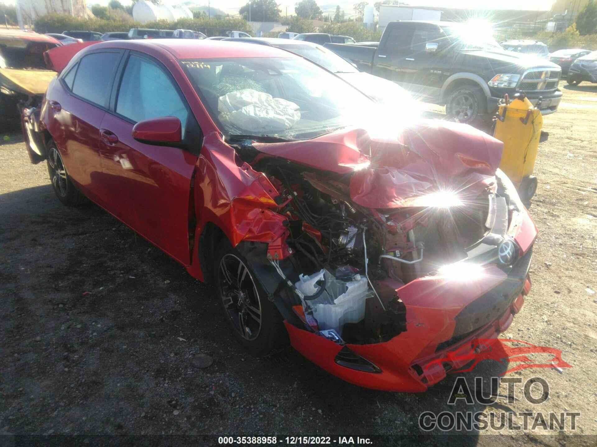 TOYOTA COROLLA 2018 - 5YFBURHE4JP751529