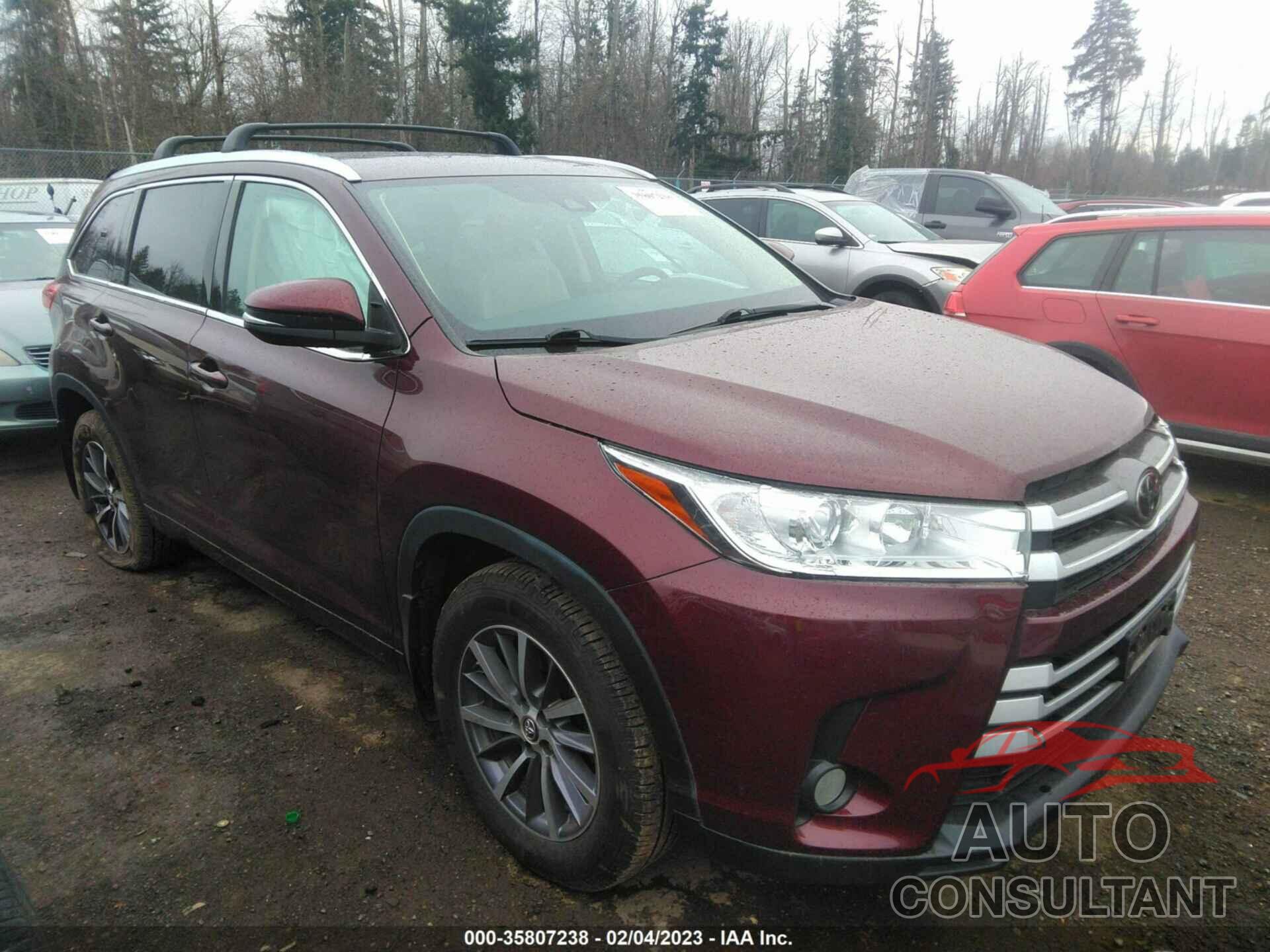 TOYOTA HIGHLANDER 2018 - 5TDJZRFH7JS827309
