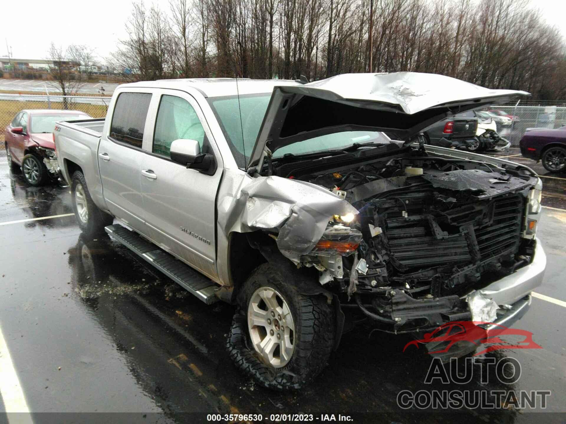 CHEVROLET SILVERADO 1500 2018 - 3GCUKREC2JG359544
