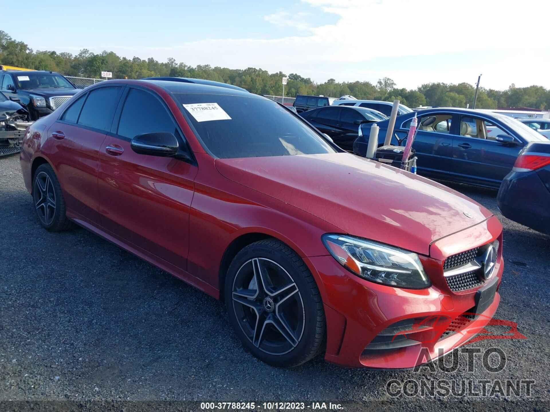 MERCEDES-BENZ C 300 2020 - 55SWF8EB2LU322953