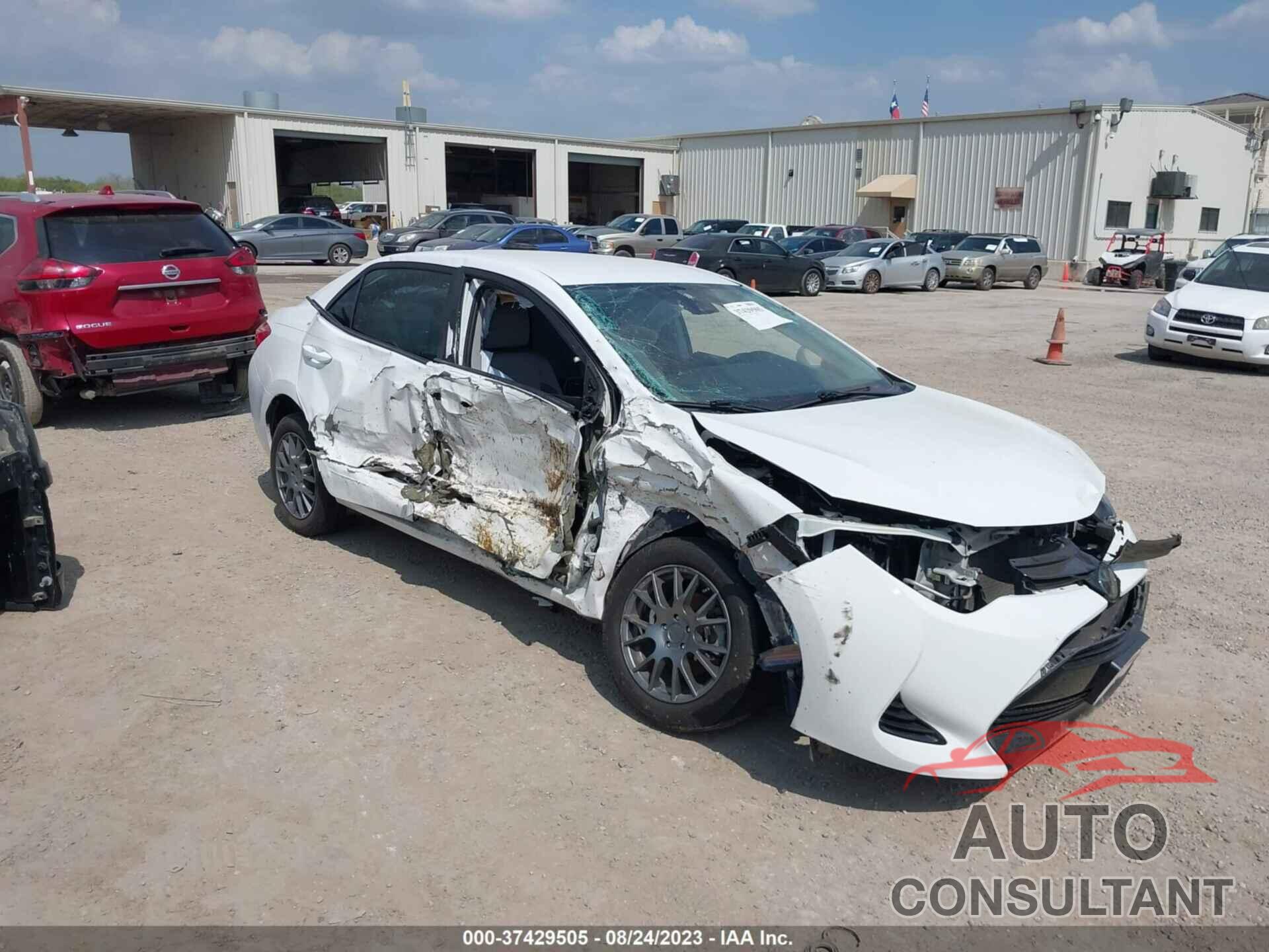 TOYOTA COROLLA 2017 - 5YFBURHE5HP637338