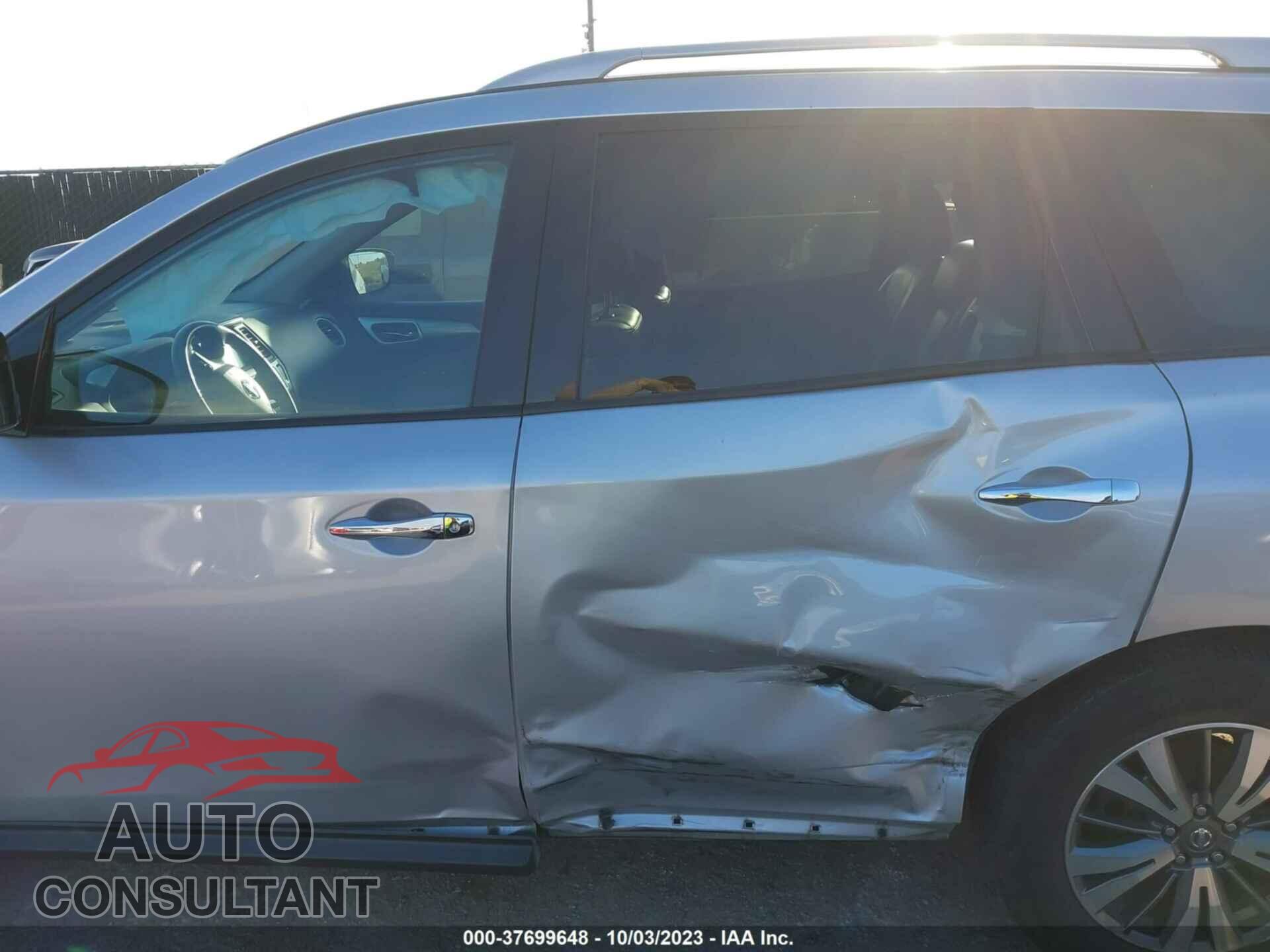 NISSAN PATHFINDER 2017 - 5N1DR2MM3HC695936
