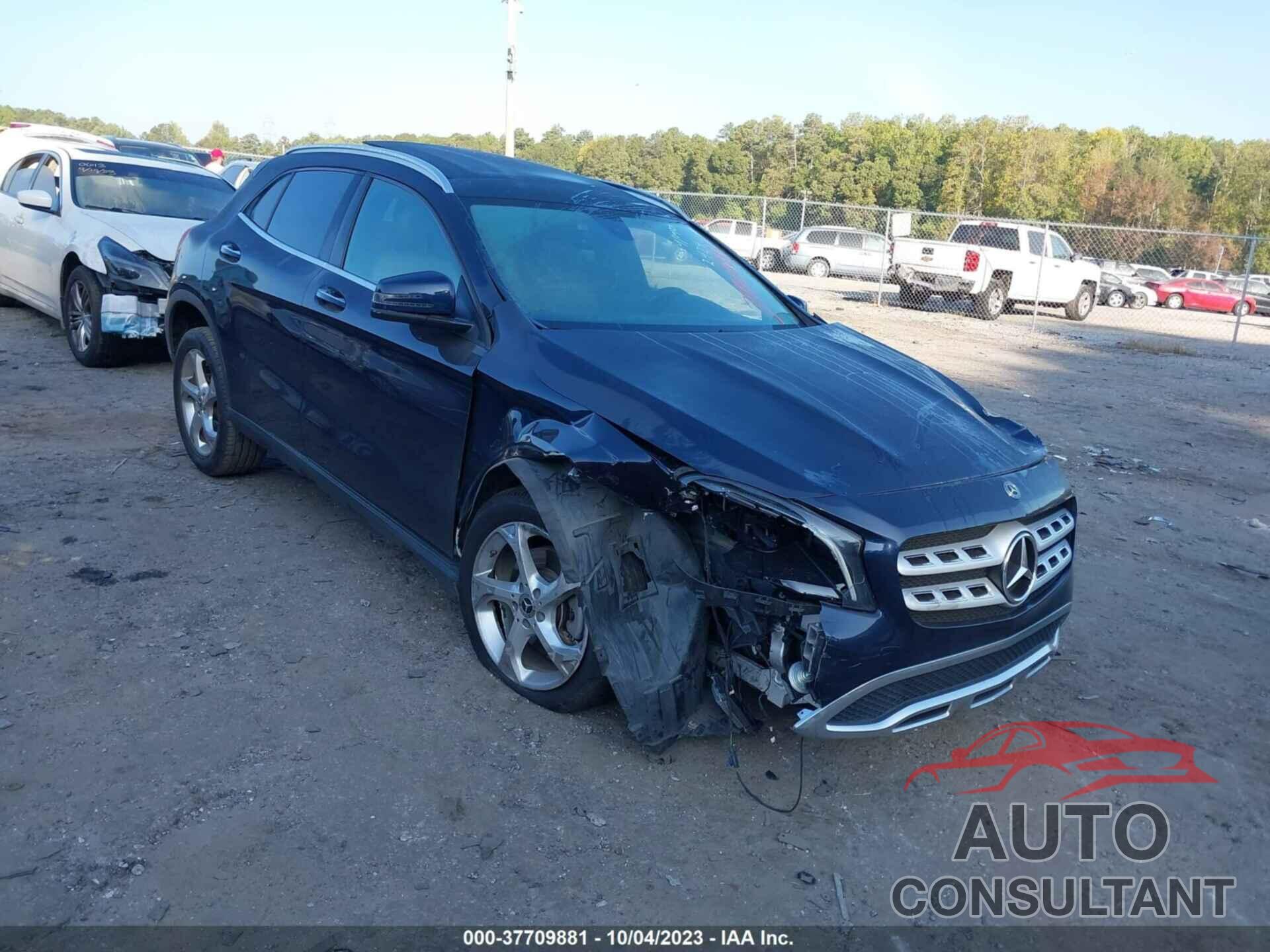 MERCEDES-BENZ GLA 250 2018 - WDCTG4EB9JJ472424