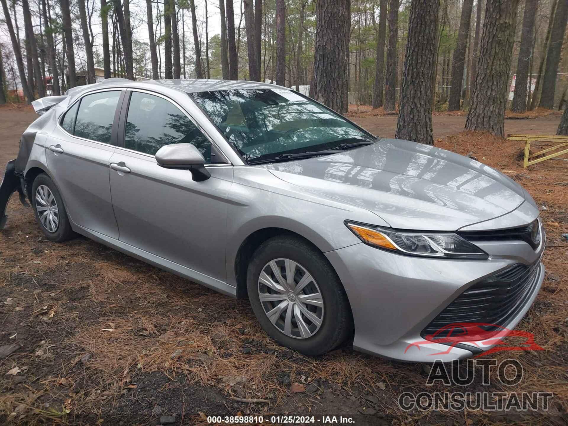 TOYOTA CAMRY 2018 - 4T1B11HK0JU642404