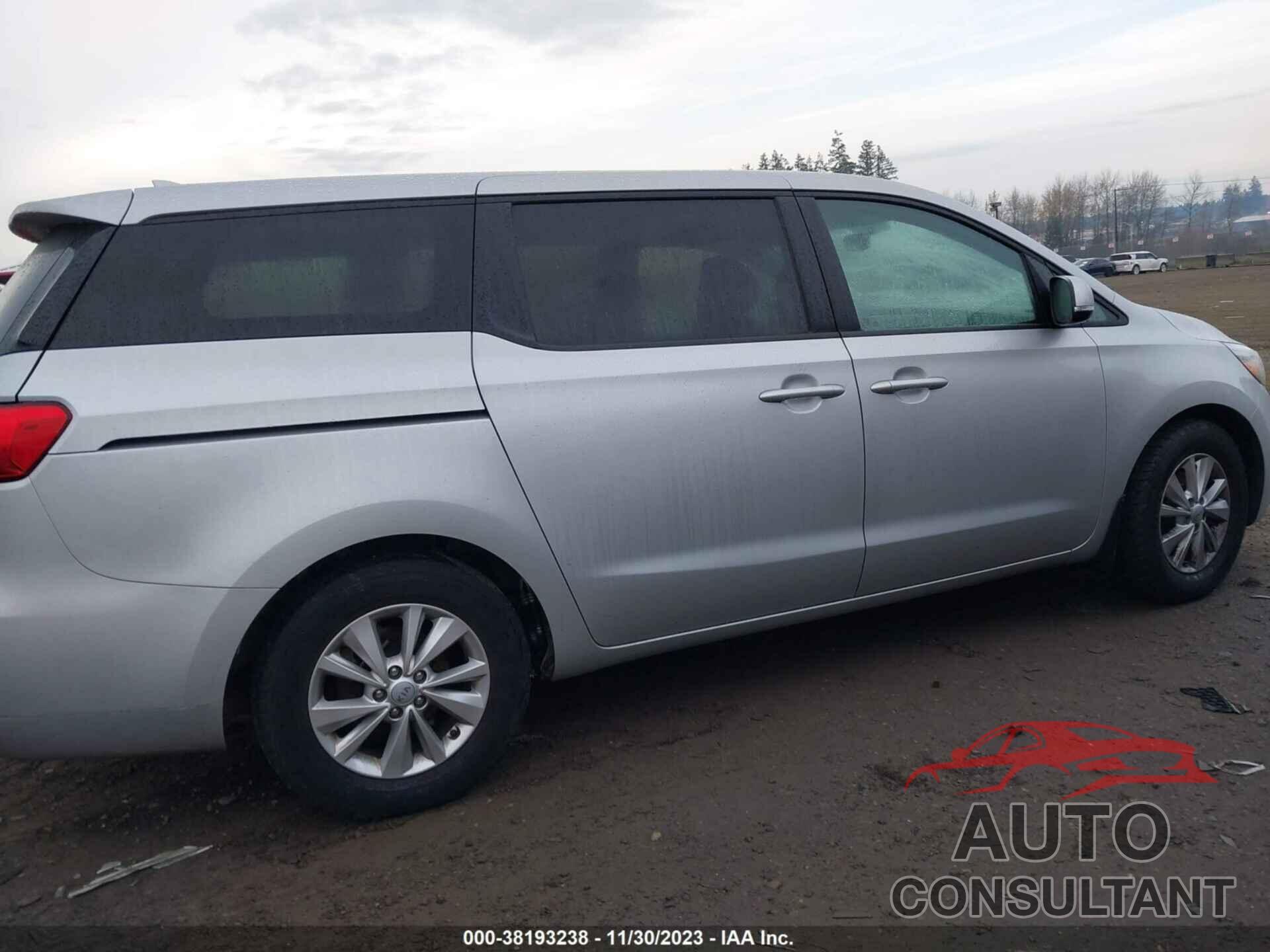 KIA SEDONA 2018 - KNDMB5C19J6365756