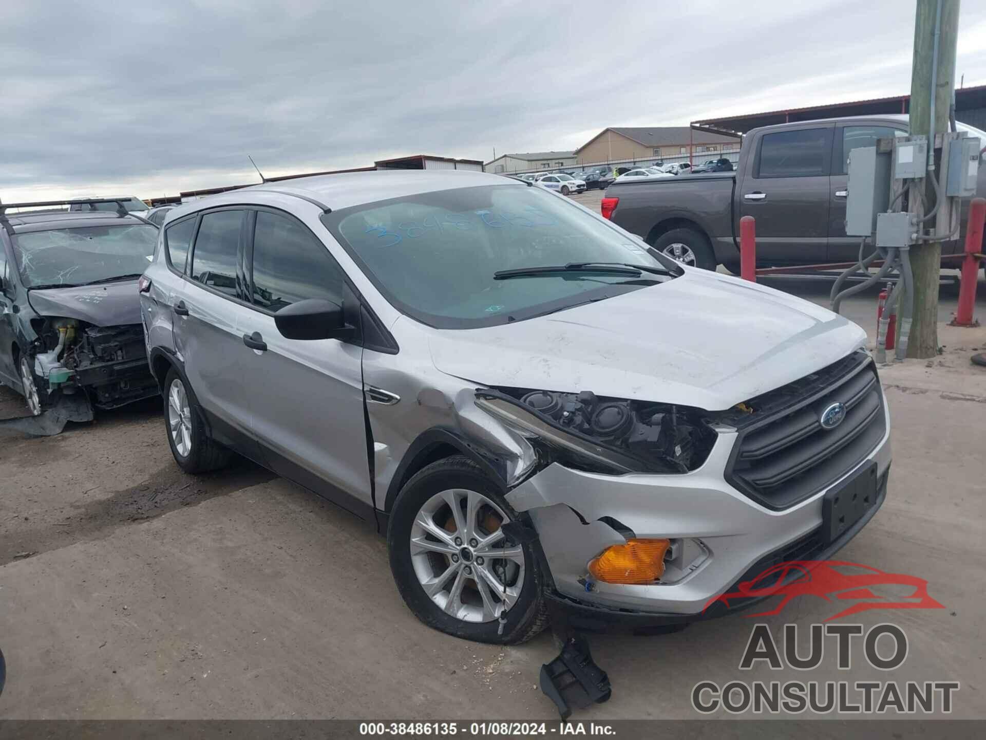 FORD ESCAPE 2017 - 1FMCU0F74HUE07406