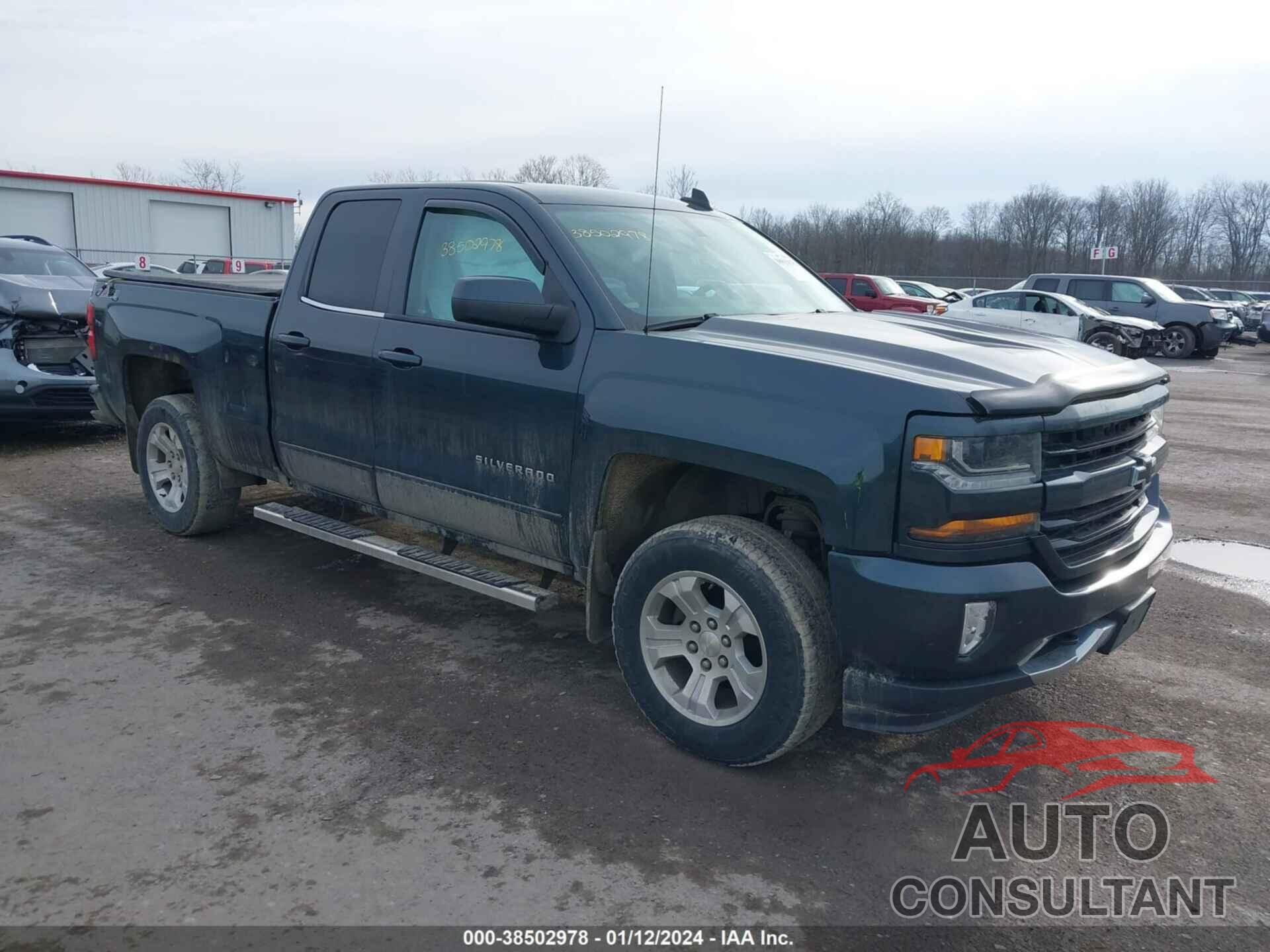 CHEVROLET SILVERADO 1500 2017 - 1GCVKREC5HZ196161