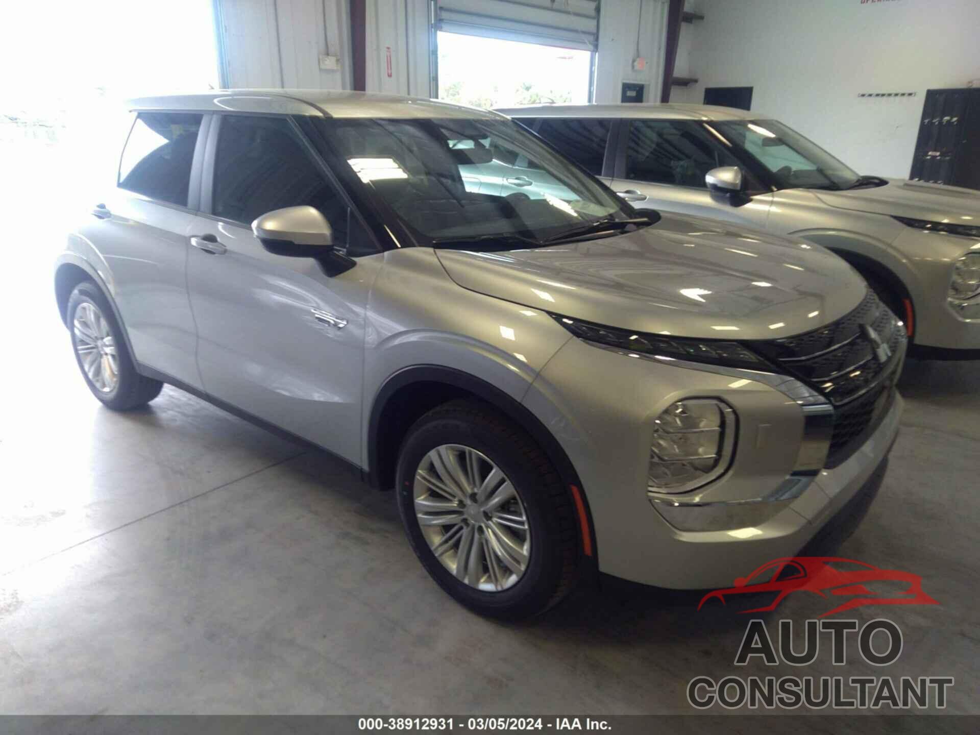 MITSUBISHI OUTLANDER PHEV 2024 - JA4T5UA9XRZ033318