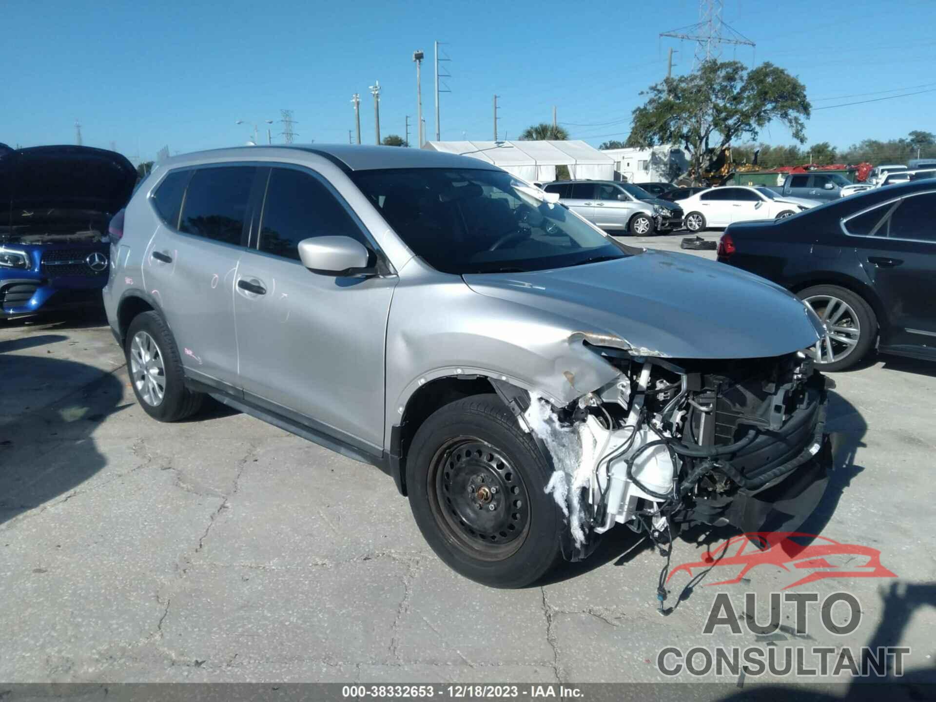 NISSAN ROGUE 2018 - KNMAT2MT1JP583165