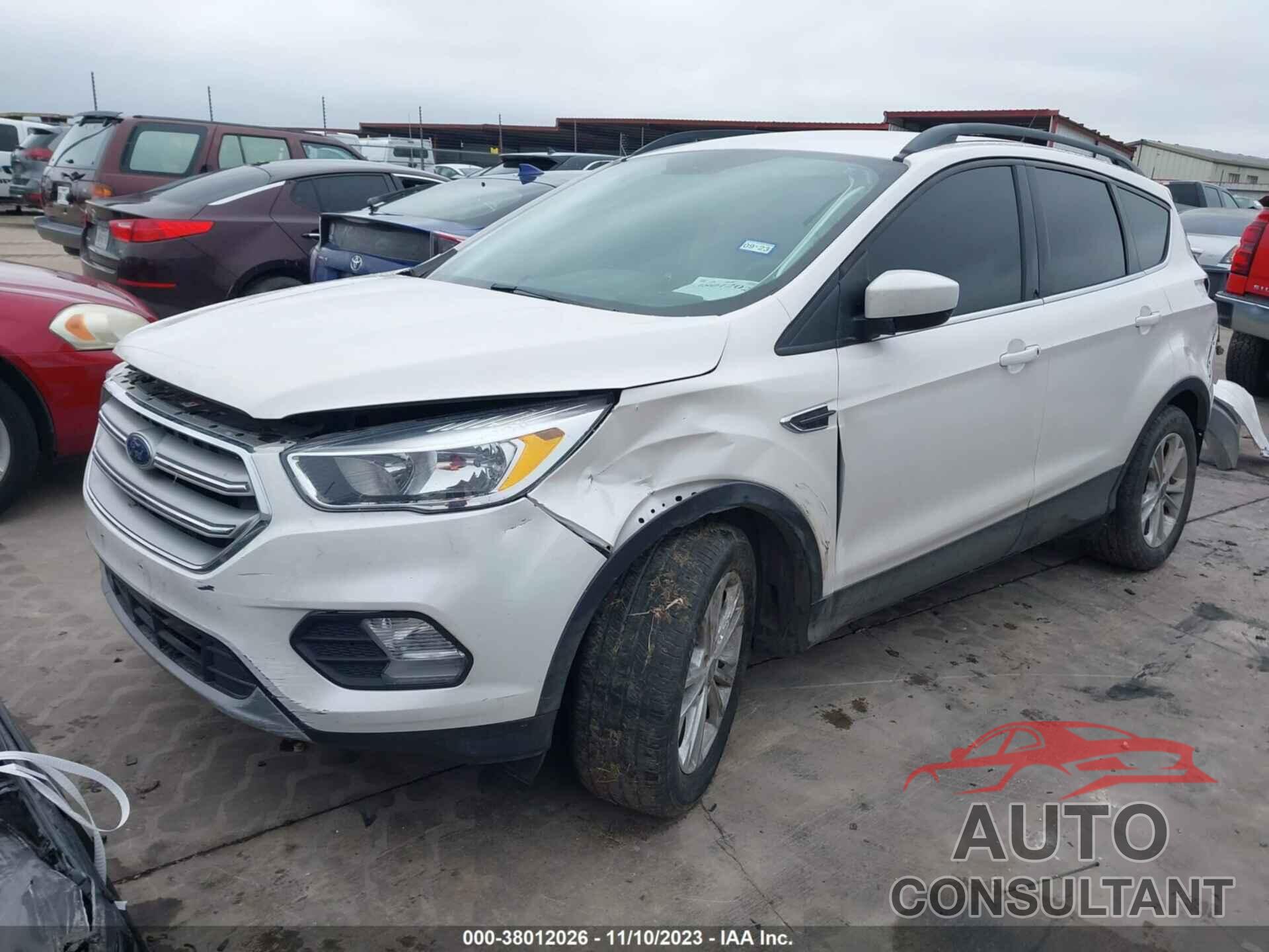 FORD ESCAPE 2018 - 1FMCU0GD6JUD36512
