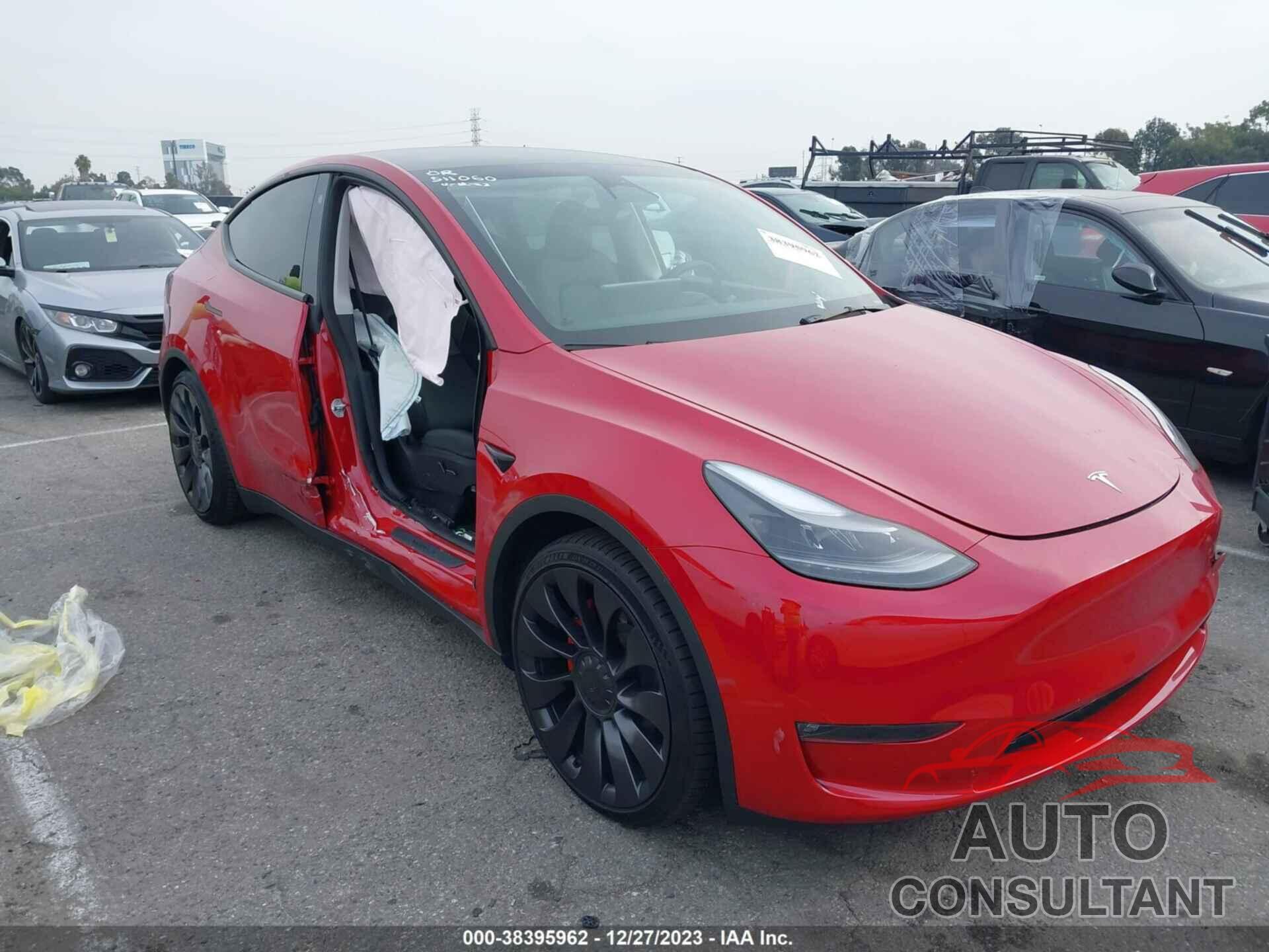 TESLA MODEL Y 2023 - 7SAYGDEFXPF744917